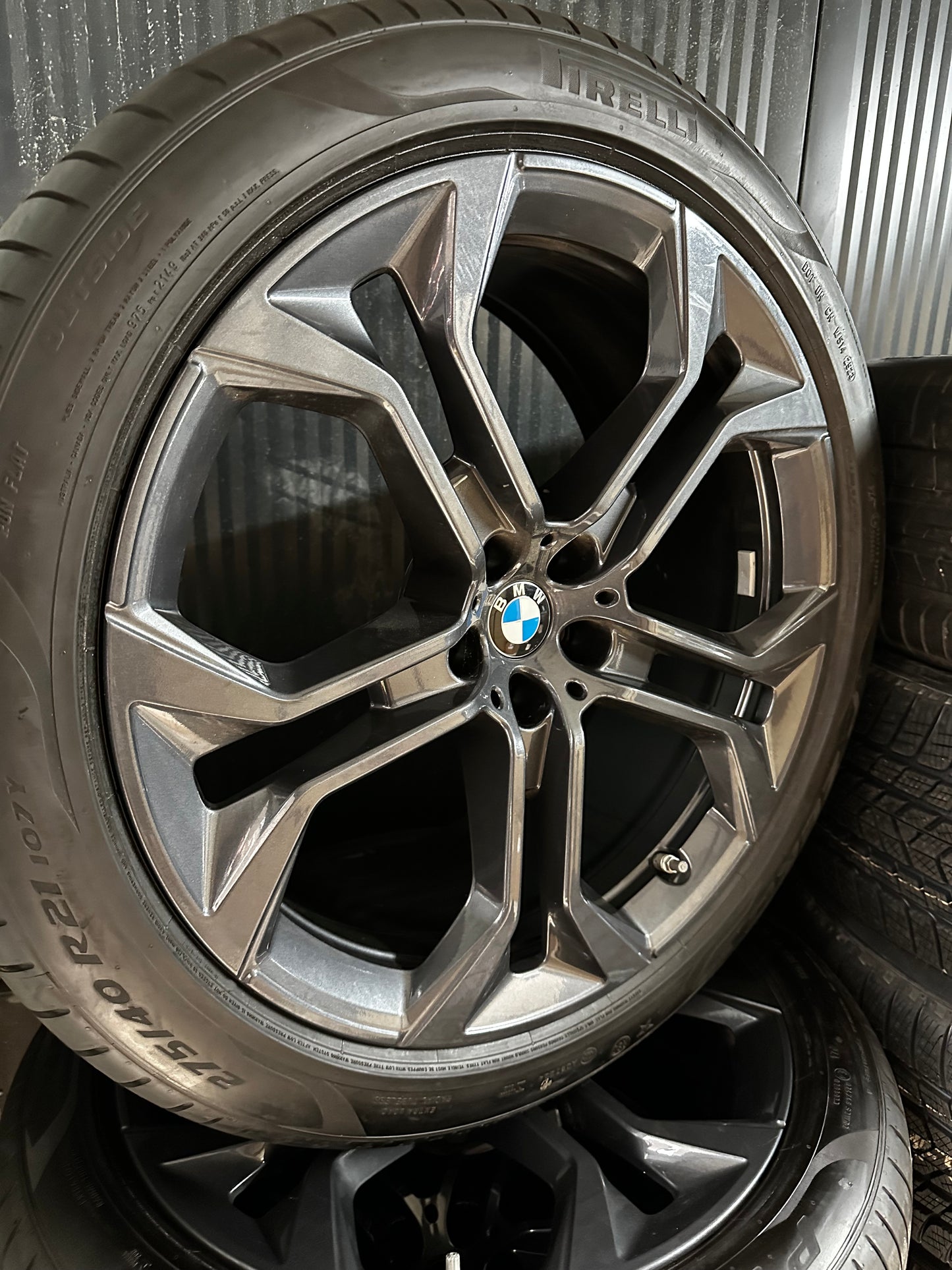 Оригинални BMW X5 X6 G05 G06 21 Zoll 744 Бмв X5 X6 G05 G06 21 цола летен комплект летни гуми 5x112