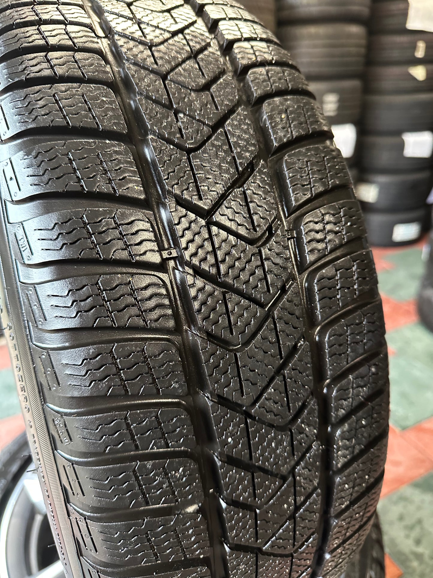 BMW 5er G30 G31 17 Zoll Бмв 5-та серия 17 цола Алуминиеви джанти зимен комплект зимни гуми