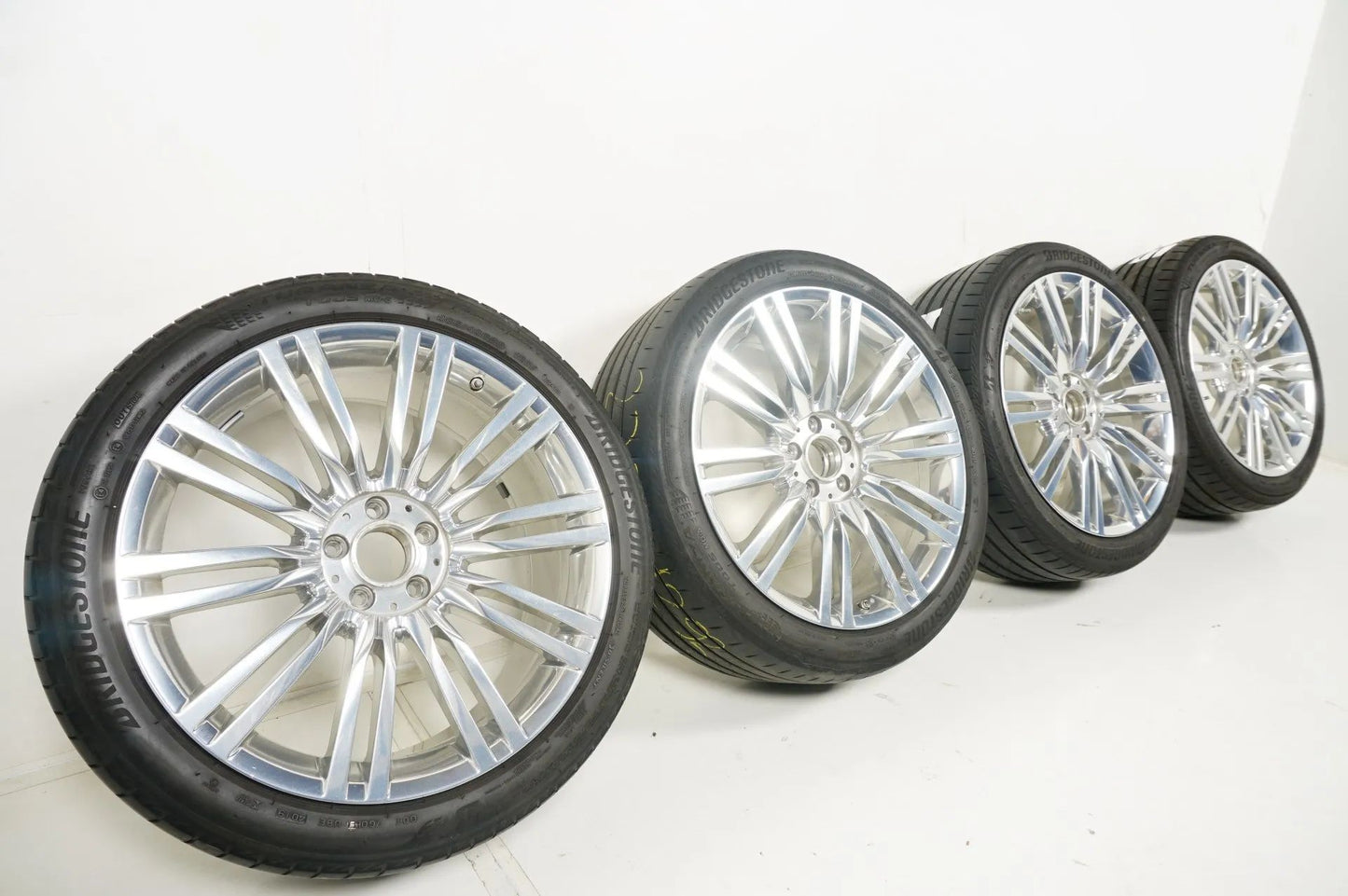 Original Mercedes S-Klasse W223 V223 TOP 20 Zoll Chrom Alufelgen Sommerreifen