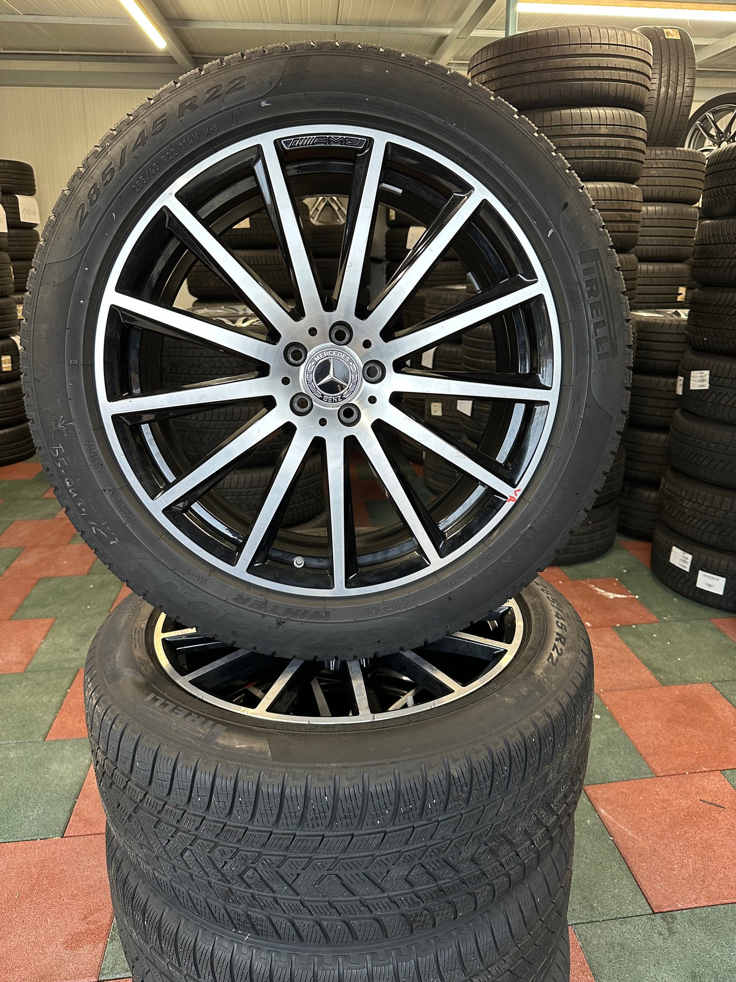 Оригинал Mercedes GLS X167 W167 22 Zoll Мерцедес ГЛС X167 W167 22 цола джанти зимен комплект зимни гуми