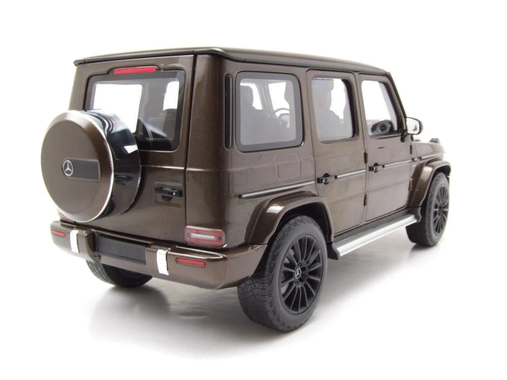Mercedes Benz G500 braun 1:18 Minichamps 110037102 Мерцедес Бенц Г500 кафяв отваряем