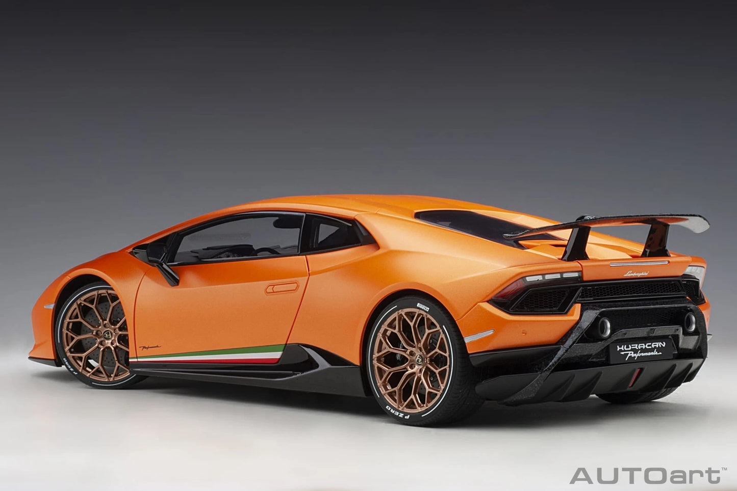 Lamborghini Huracan Perfomante Arancio Orange AUTOART 12076 1:12 Ламборгини Хуракан Перфоманте оранжев мат