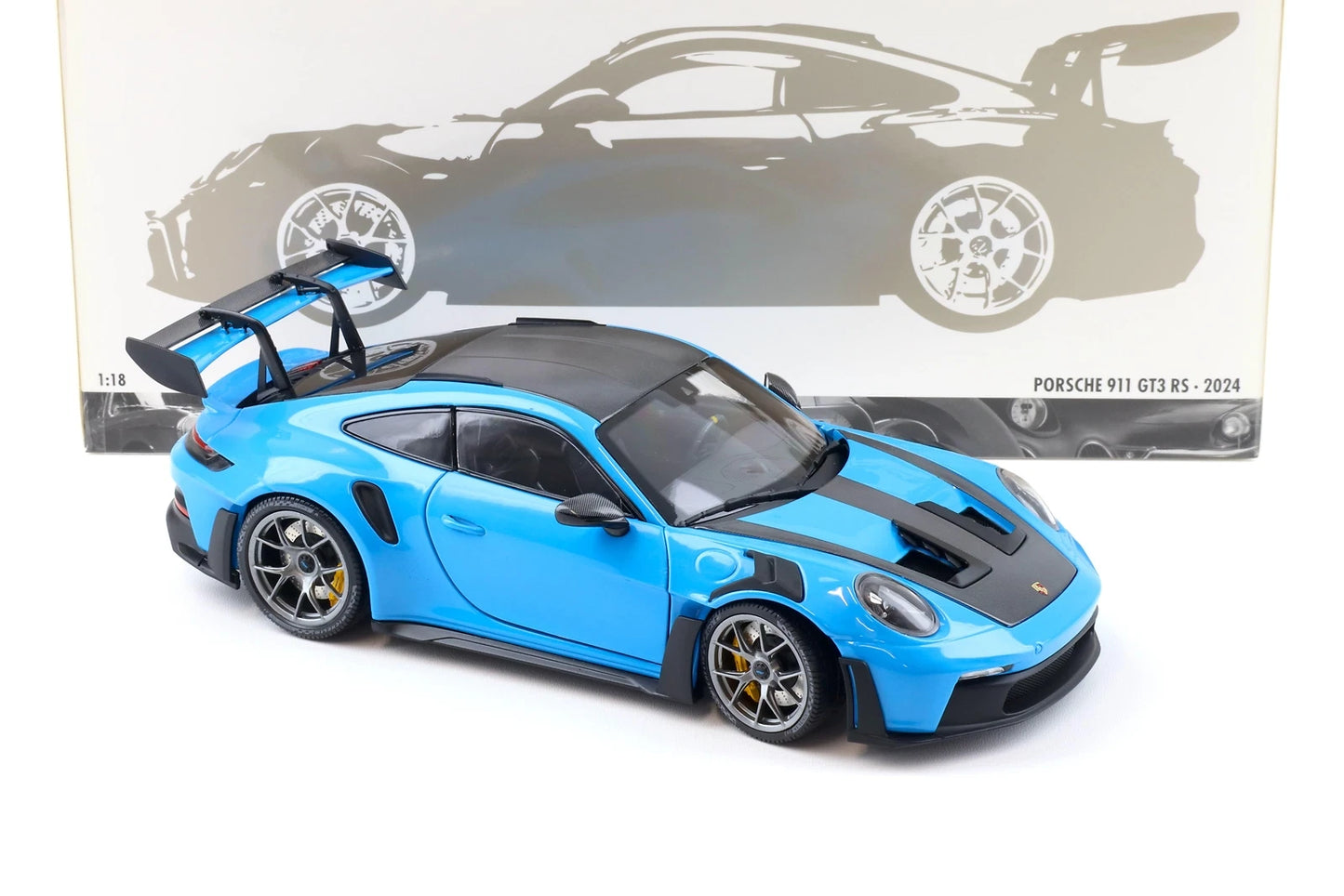 Porsche 911 992 GT3 RS Weissach blue 2024 Limited 200pcs 1:18 Minichamps 110062022 Порше 911 ГТ3 РС Лимитирана отваряема