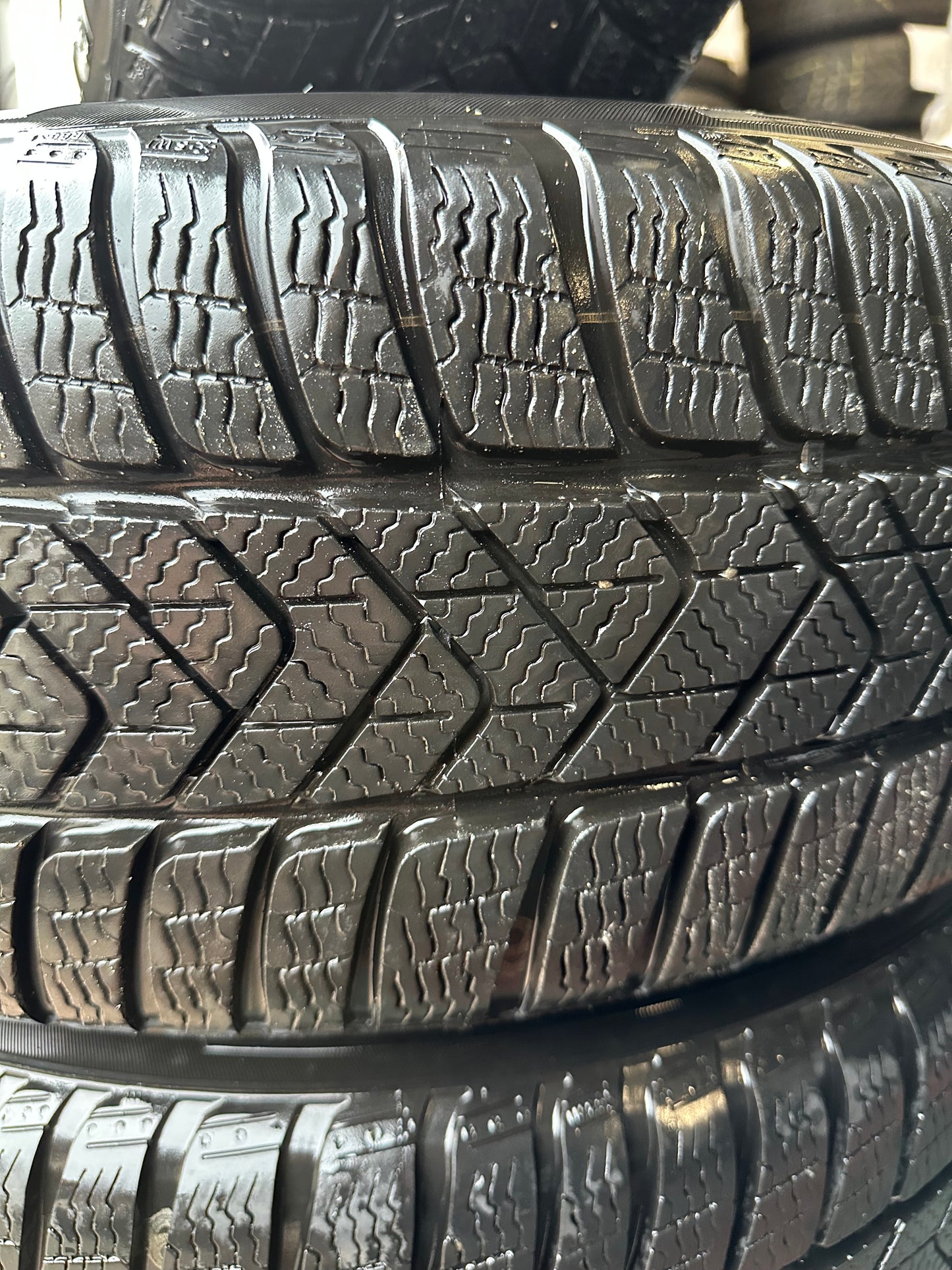 Оригинал BMW X1 X2 F48 F39 18 Zoll Бмв 225 50 18 цола зимен комплект зимни гуми 5x112