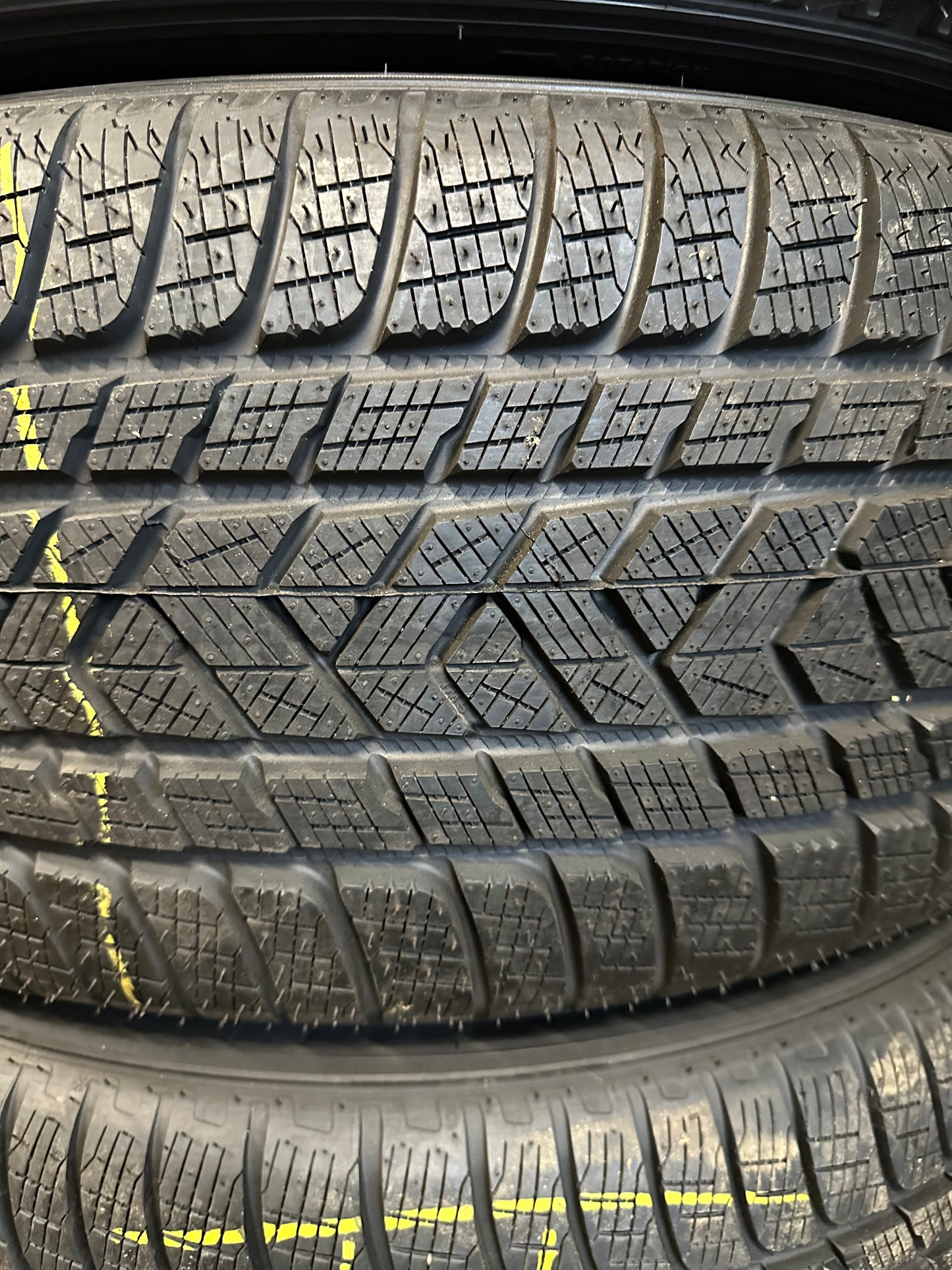 Оригинал Mercedes GLS63 AMG X167 W167 21 Zoll Мерцедес ГЛС63 АМГ X167 W167 21 цола джанти зимен комплект зимни гуми