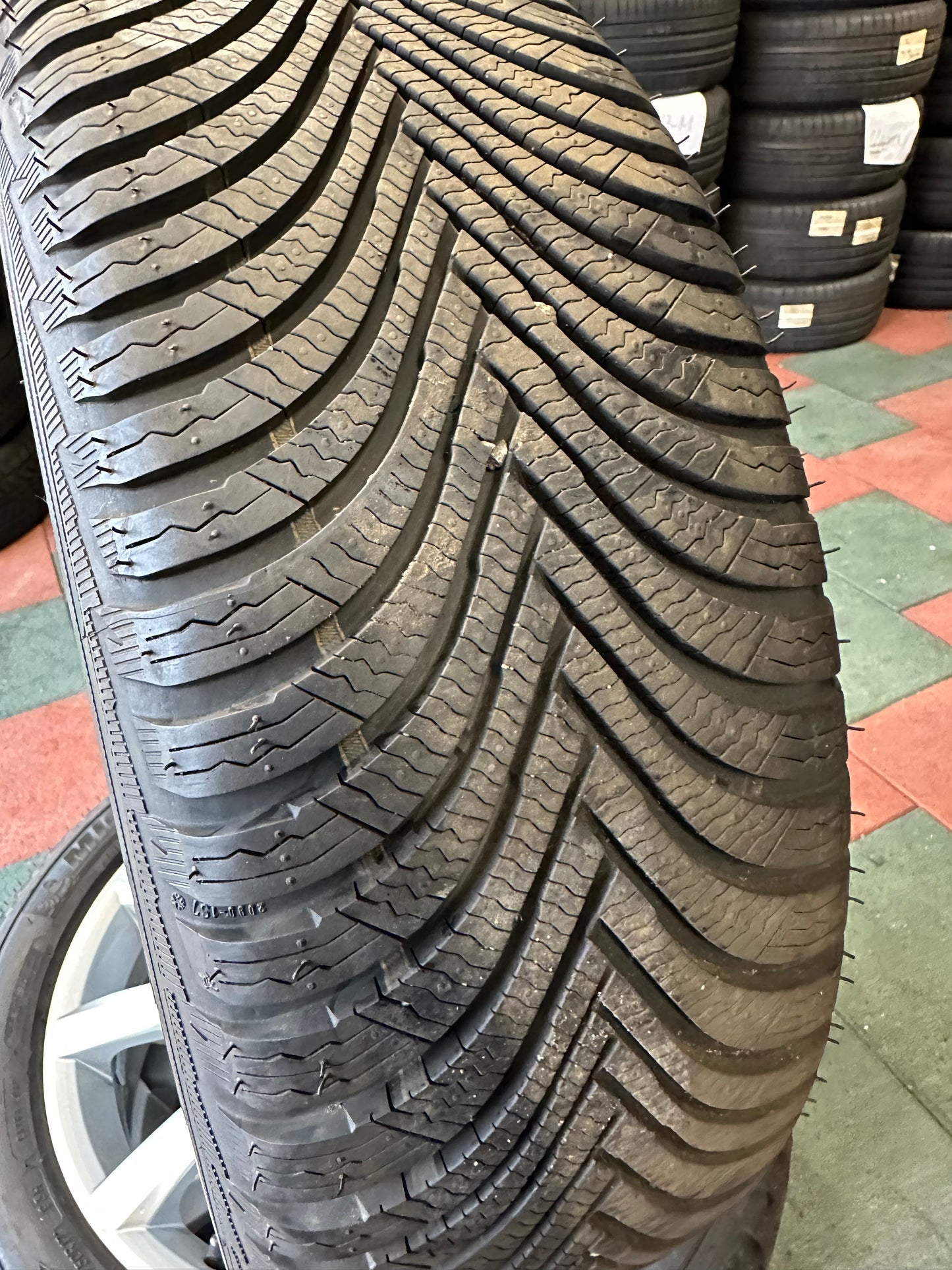 Оригинал VW Volkswagen Golf 6 7 17 Zoll Фолксваген Голф 6 7 17 цола Алуминиеви джанти зимен комплект зимни гуми