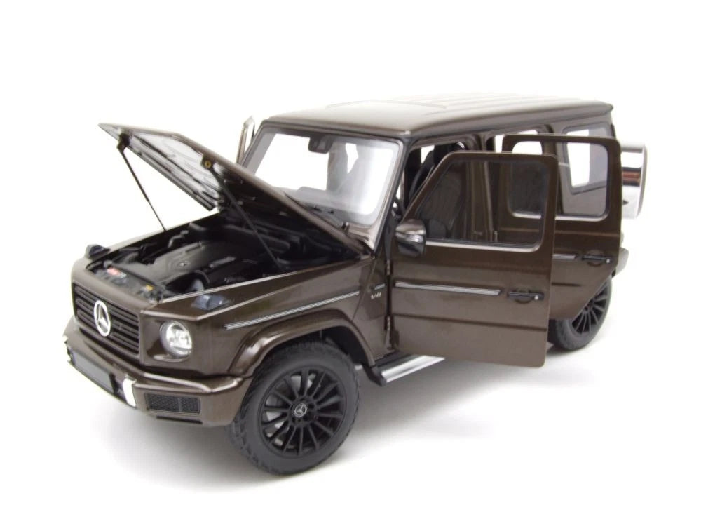 Mercedes Benz G500 braun 1:18 Minichamps 110037102 Мерцедес Бенц Г500 кафяв отваряем