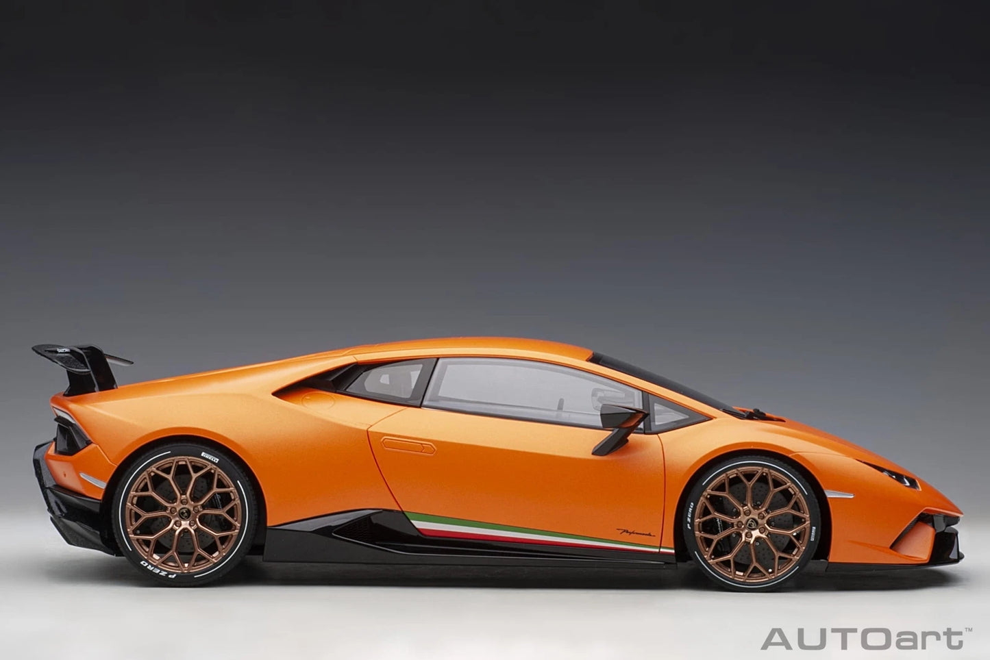 Lamborghini Huracan Perfomante Arancio Orange AUTOART 12076 1:12 Ламборгини Хуракан Перфоманте оранжев мат
