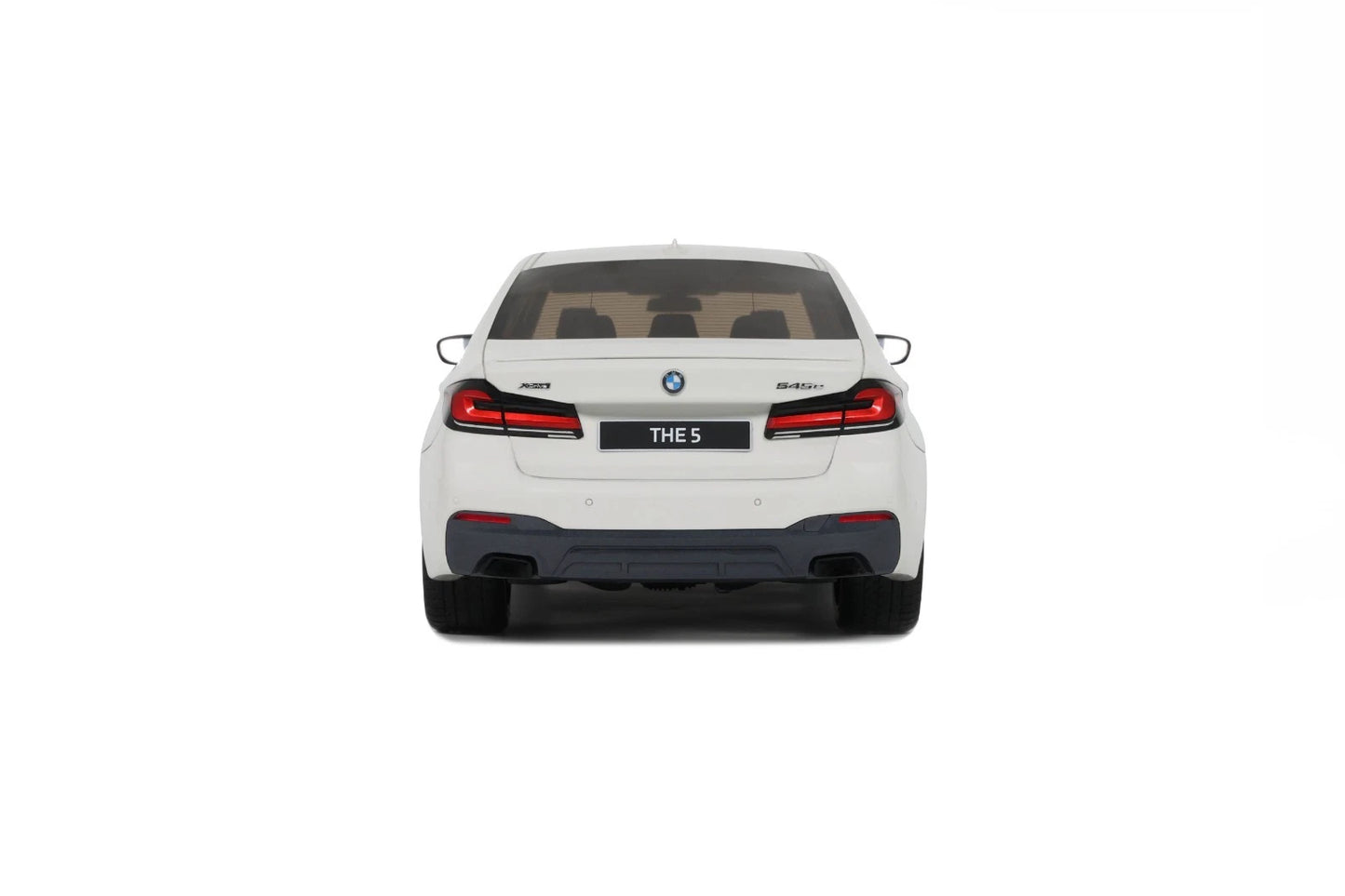 Bmw 545E G30 X Drive M Sport white 2023 Limitiert  1:18 GT Spirit GT496 Бмв 545Е бял Лимитирана Лимозина