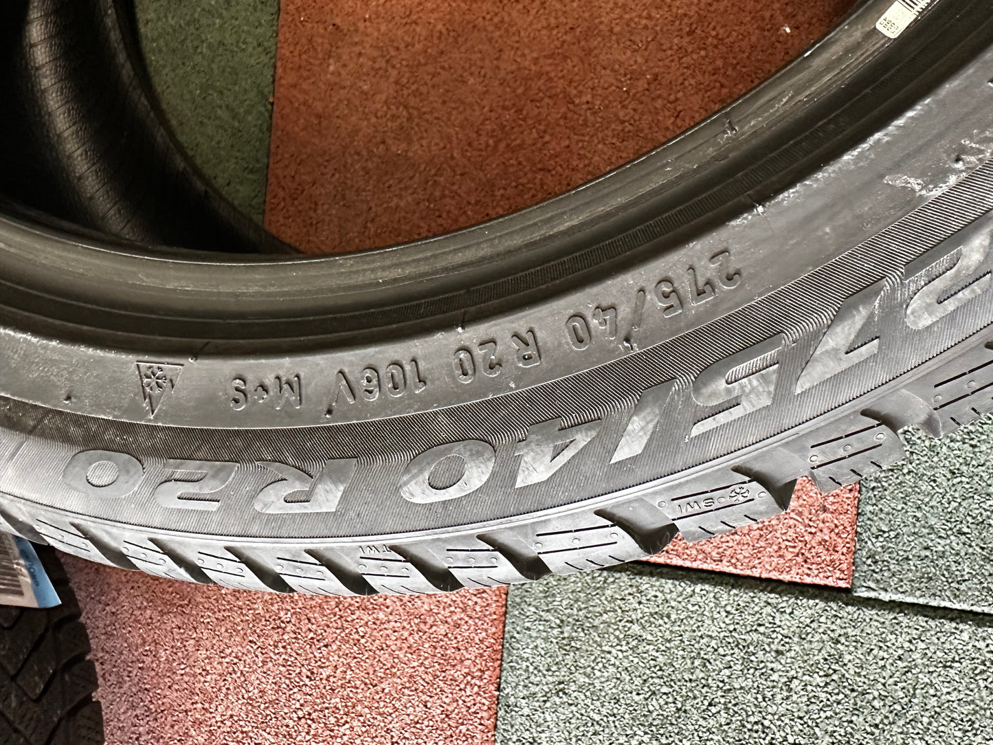 Употребявани зимни Гуми Pirelli 245/45 20 Цола 275/40 20 цола Bmw* Рънфлат 5мм