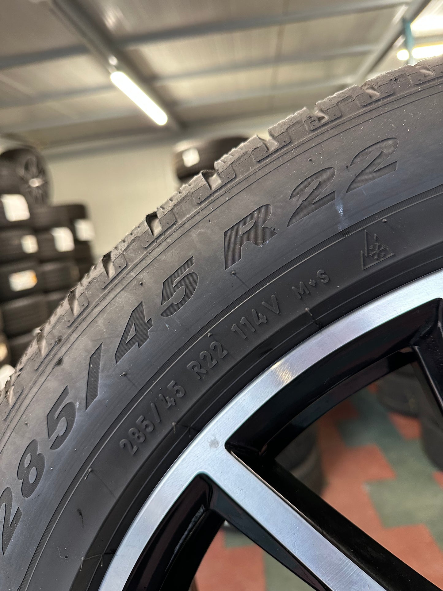 Оригинал Mercedes GLS X167 W167 22 Zoll Мерцедес ГЛС X167 W167 22 цола джанти зимен комплект зимни гуми