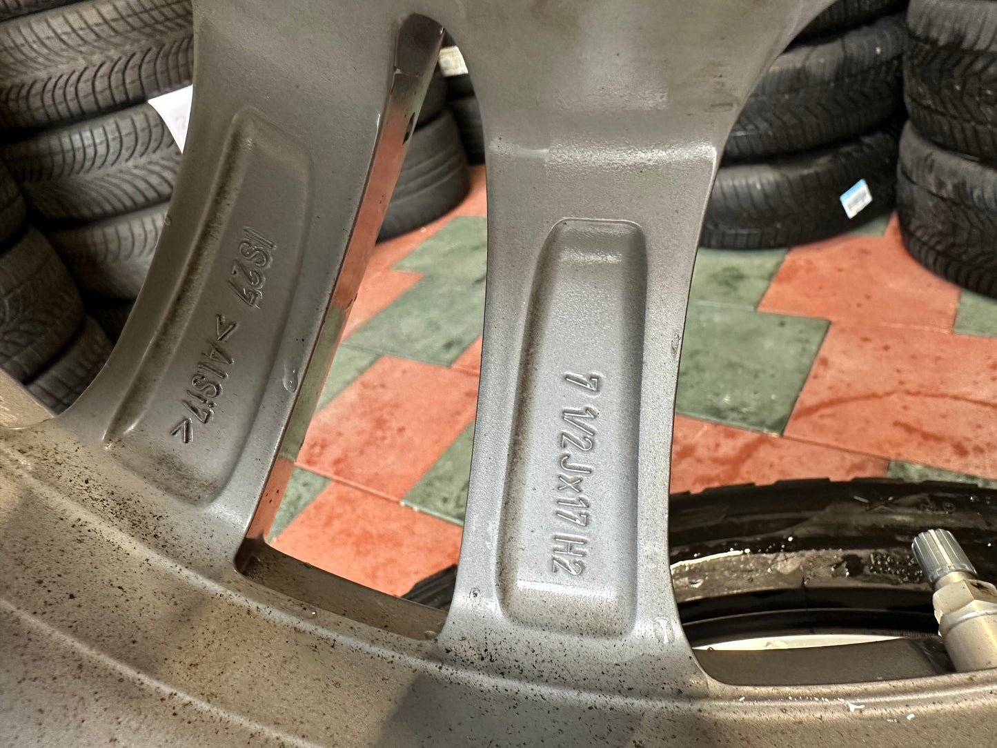 BMW 5er G30 G31 17 Zoll Бмв 5-та серия 17 цола Алуминиеви джанти зимен комплект зимни гуми