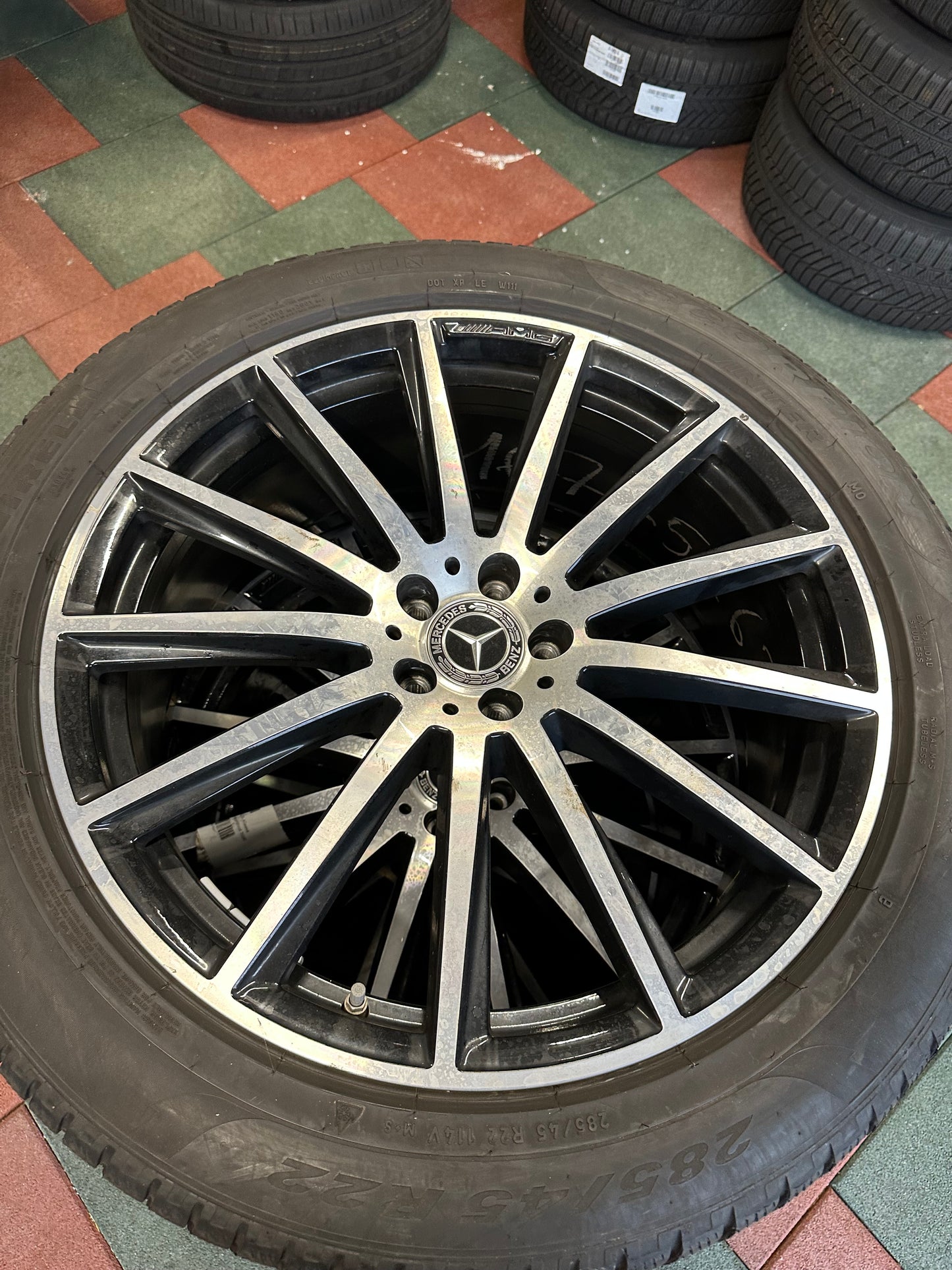 Оригинал Mercedes GLS X167 W167 22 Zoll Мерцедес ГЛС X167 W167 22 цола джанти зимен комплект зимни гуми