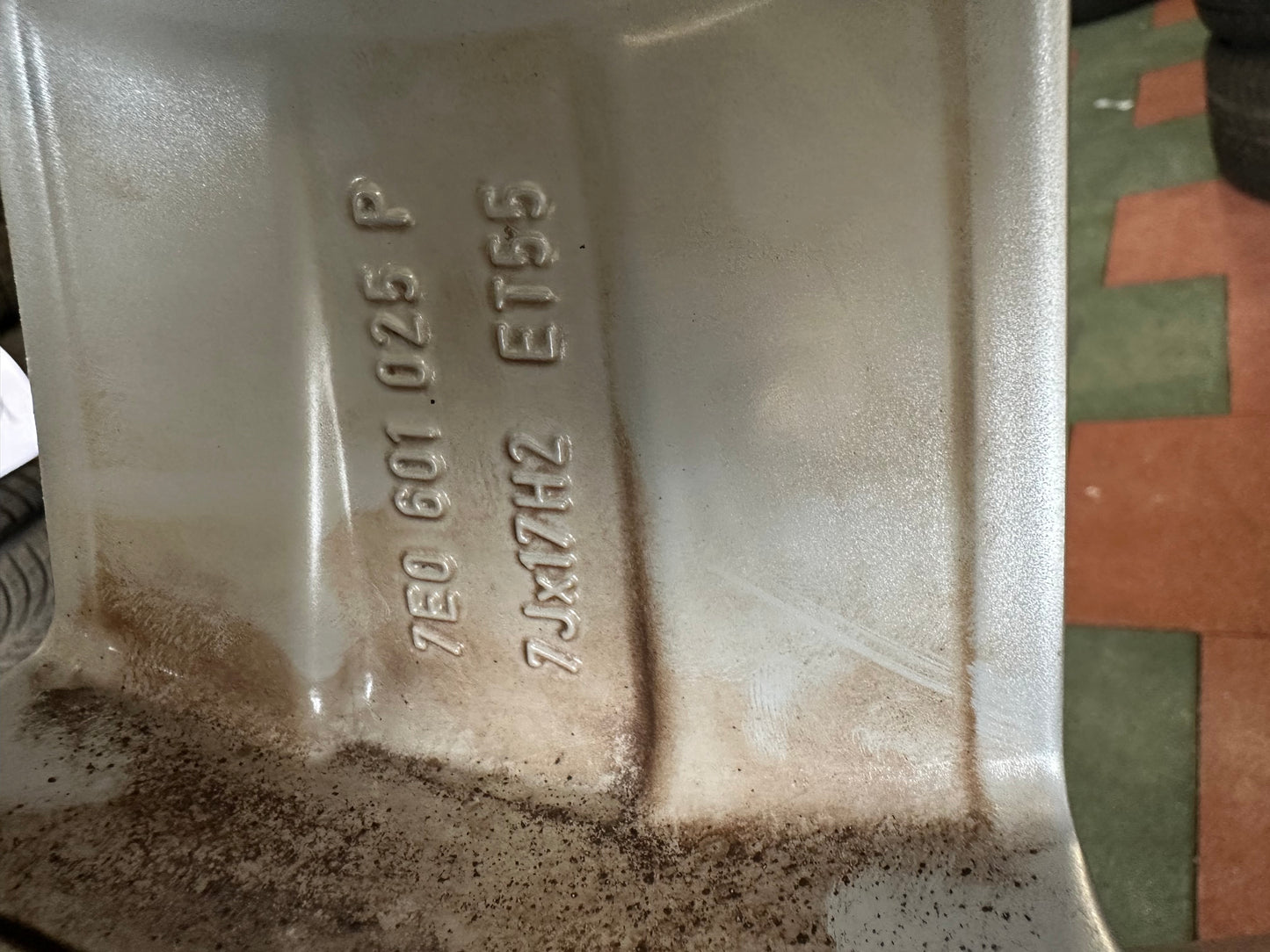 Оригинал VW Volkswagen Transporter T5 T6 17 Zoll Фолксваген Транспортер Т5 Т6 17 цола Алуминиеви джанти зимен комплект зимни гуми