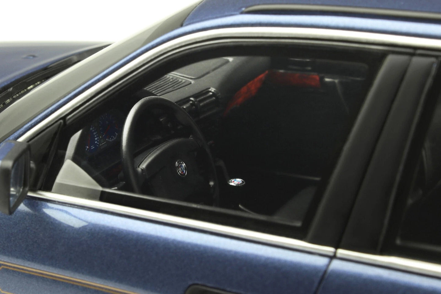 Bmw E34 B10 Alpina 4.0 Kombi blue Limitiert 1:18 OTTO OT944 Бмв Б10 Алпина Е34 Комби син Лимитирана