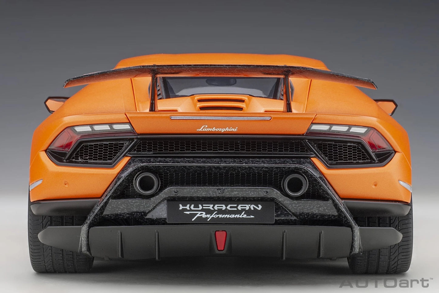 Lamborghini Huracan Perfomante Arancio Orange AUTOART 12076 1:12 Ламборгини Хуракан Перфоманте оранжев мат