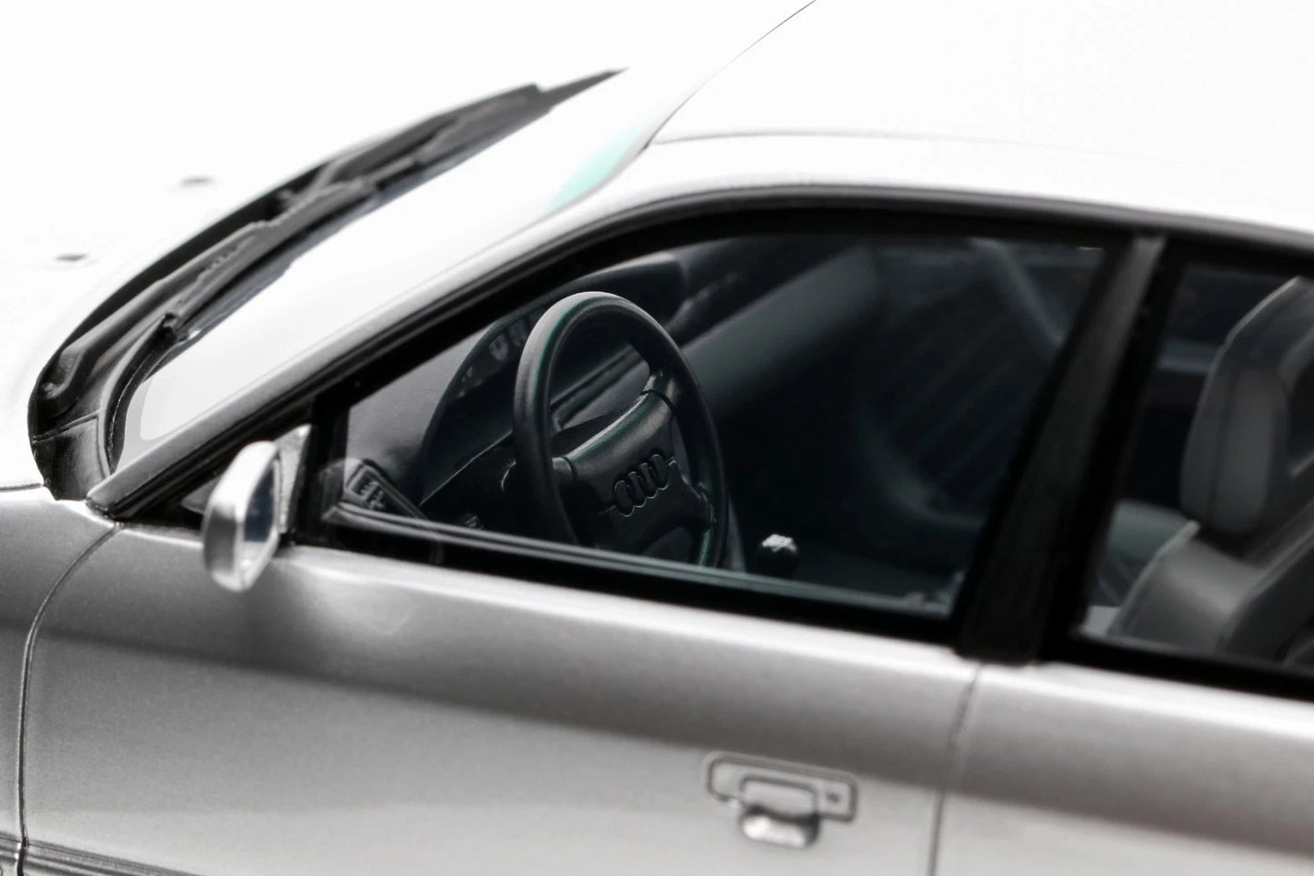 Audi S4 C4 4.2 V8 Limousine silver Limitiert 1:18 OTTO OT464 Ауди С4 Ц4 сив седан Лимитирана