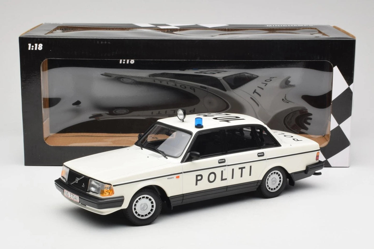 Volvo 240 Politi Police Danmark Limited 300pcs white 1:18 Minichamps 155171495 Волво 240 Полиция Лимитирана