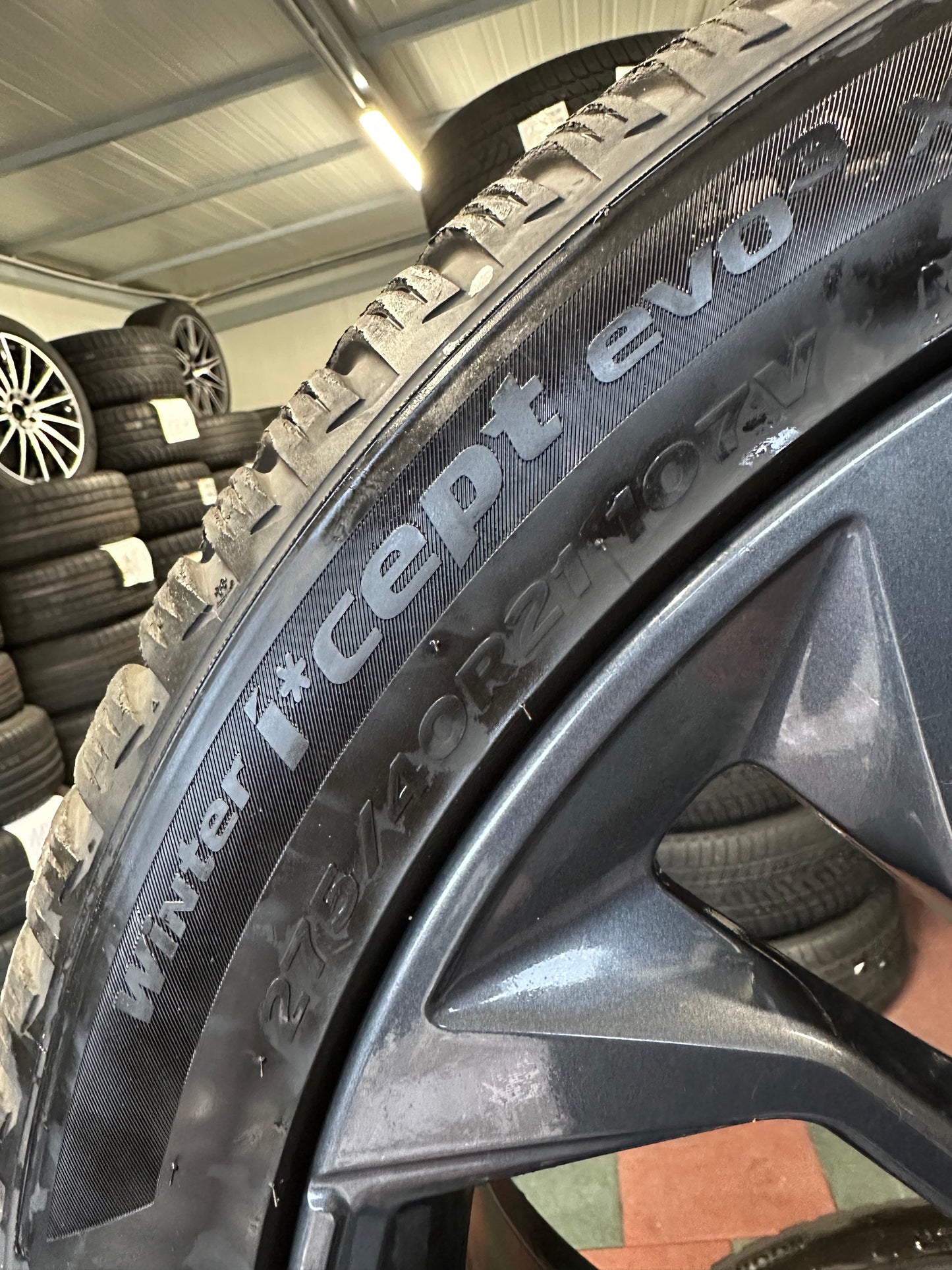 Оригинални BMW X5 X6 G05 G06 21 Zoll 744 Бмв X5 X6 G05 G06 21 цола зимен комплект зимни гуми 5x112