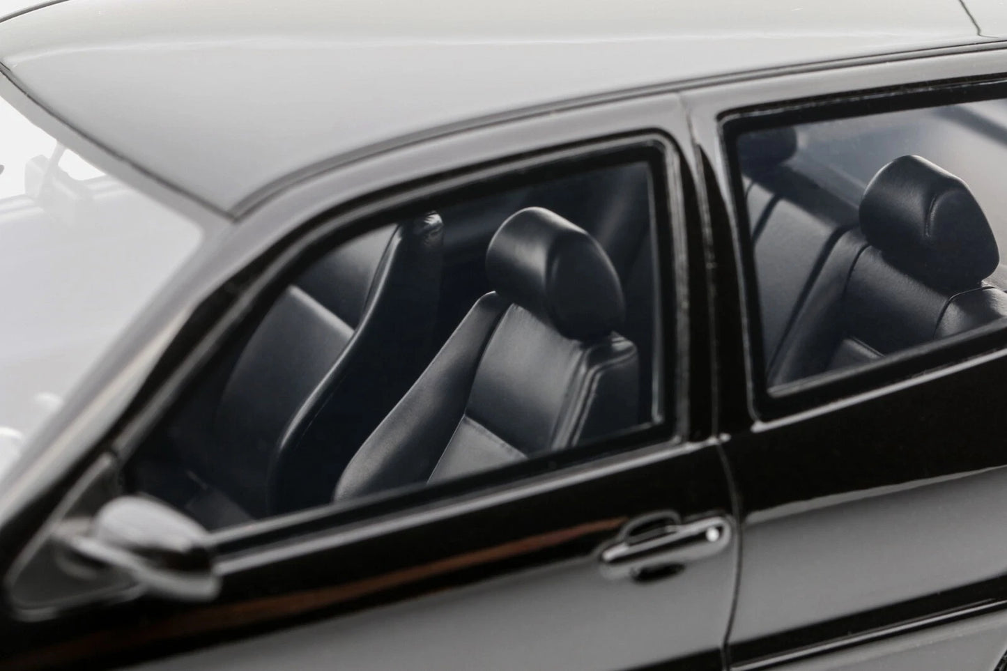 Volkswagen VW Polo N GTI black Ottomobile OT1086 1:18  Фолксваген Поло Н ГТИ Лимитирана черен