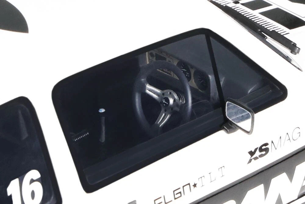 Volkswagen VW Golf 1 GTI Voomeran white Ottomobile OT1061 1:18  Фолксваген Голф 1 Лимитирана бял