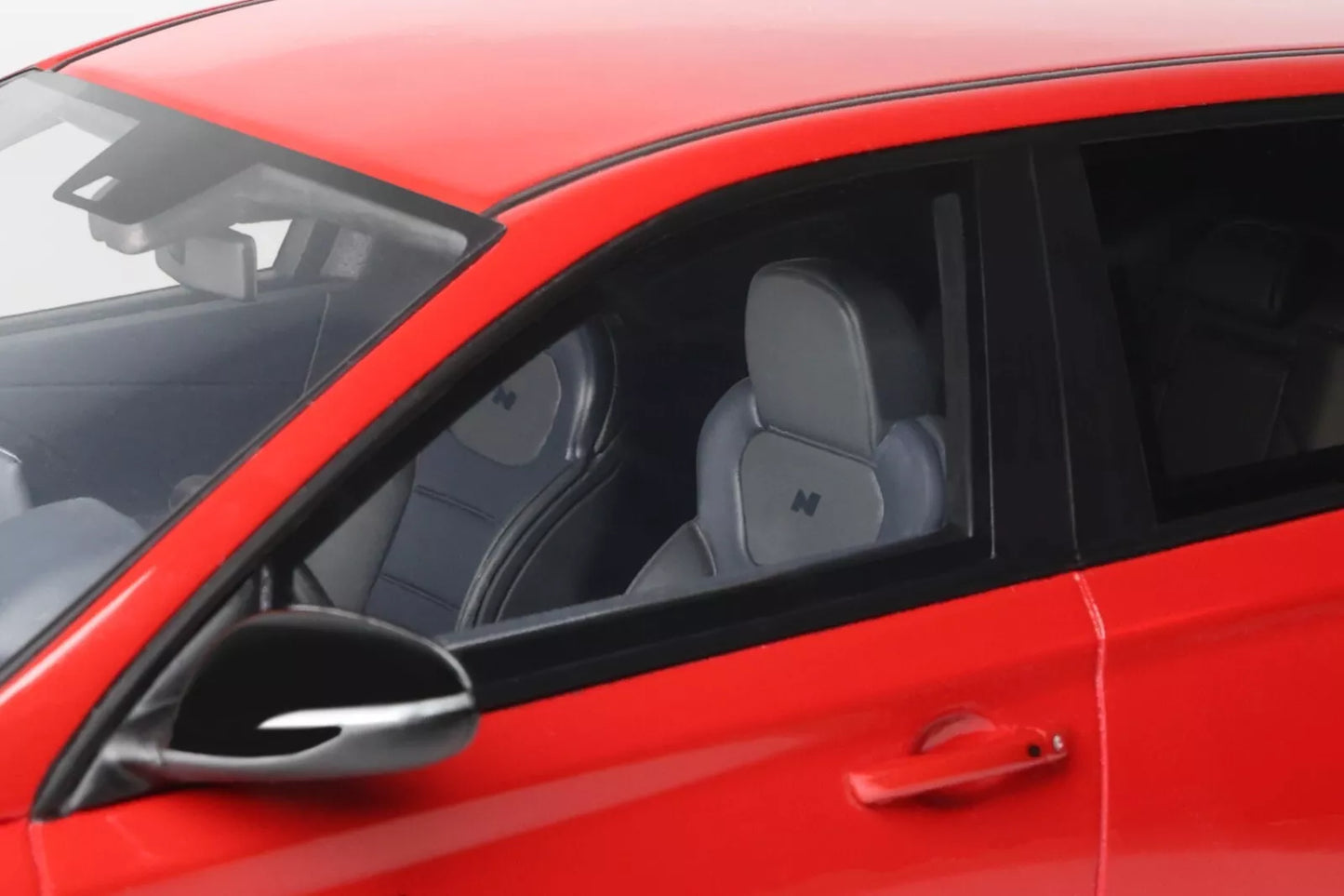Hyundai i30 N Prior Design red Limitiert 1:18 OTTO OT1112 Хюндай и30 Н Лимитирана червена