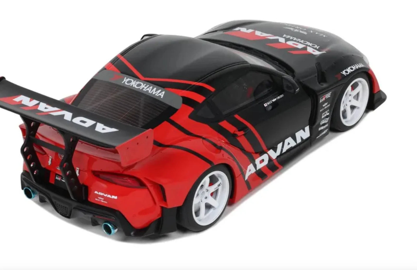 Toyota Supra GR Advan Design Limitiert 1:18 GT Spirit GT889 Лимитирана
