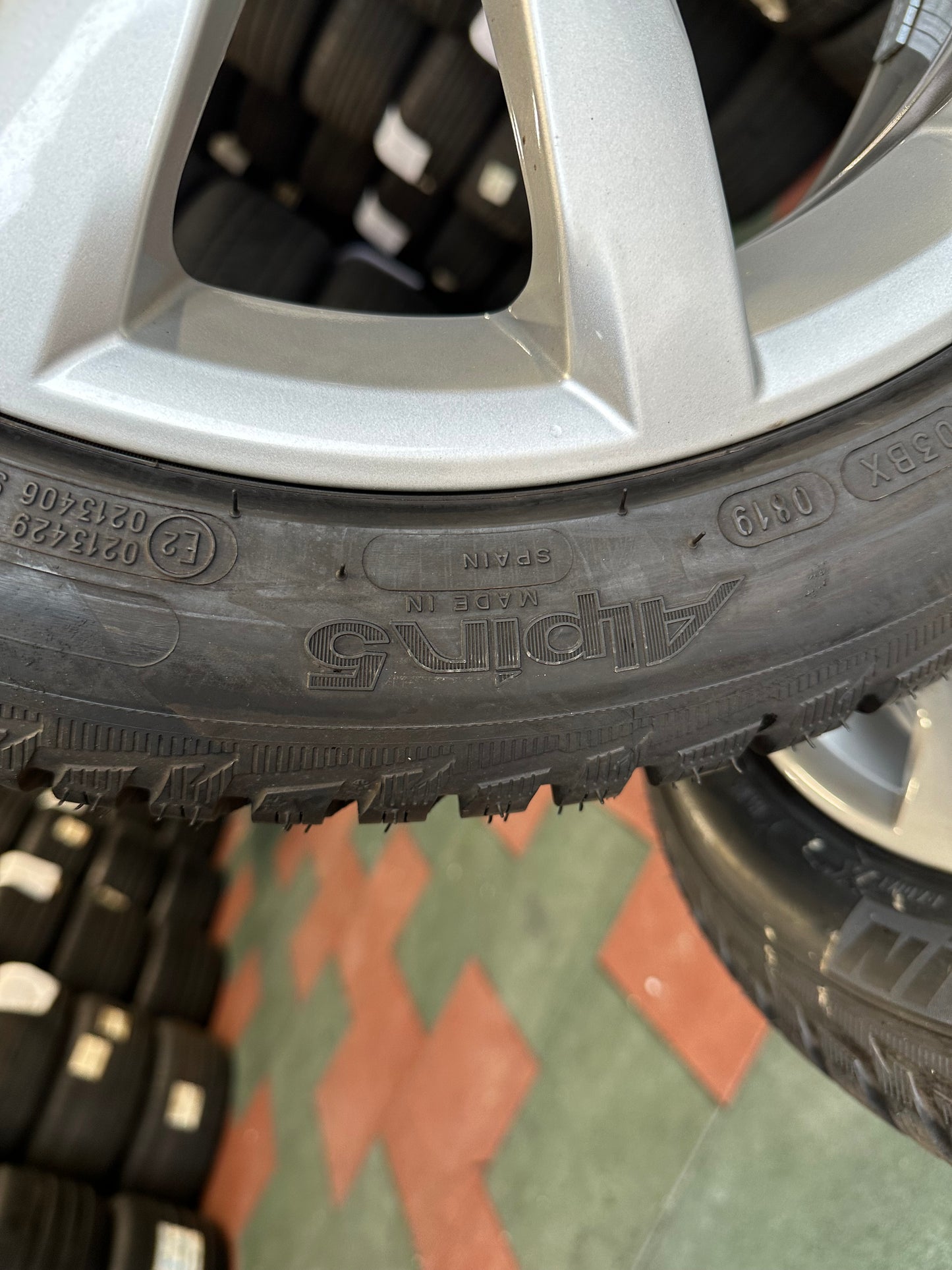 Оригинал VW Volkswagen Golf 6 7 17 Zoll Фолксваген Голф 6 7 17 цола Алуминиеви джанти зимен комплект зимни гуми