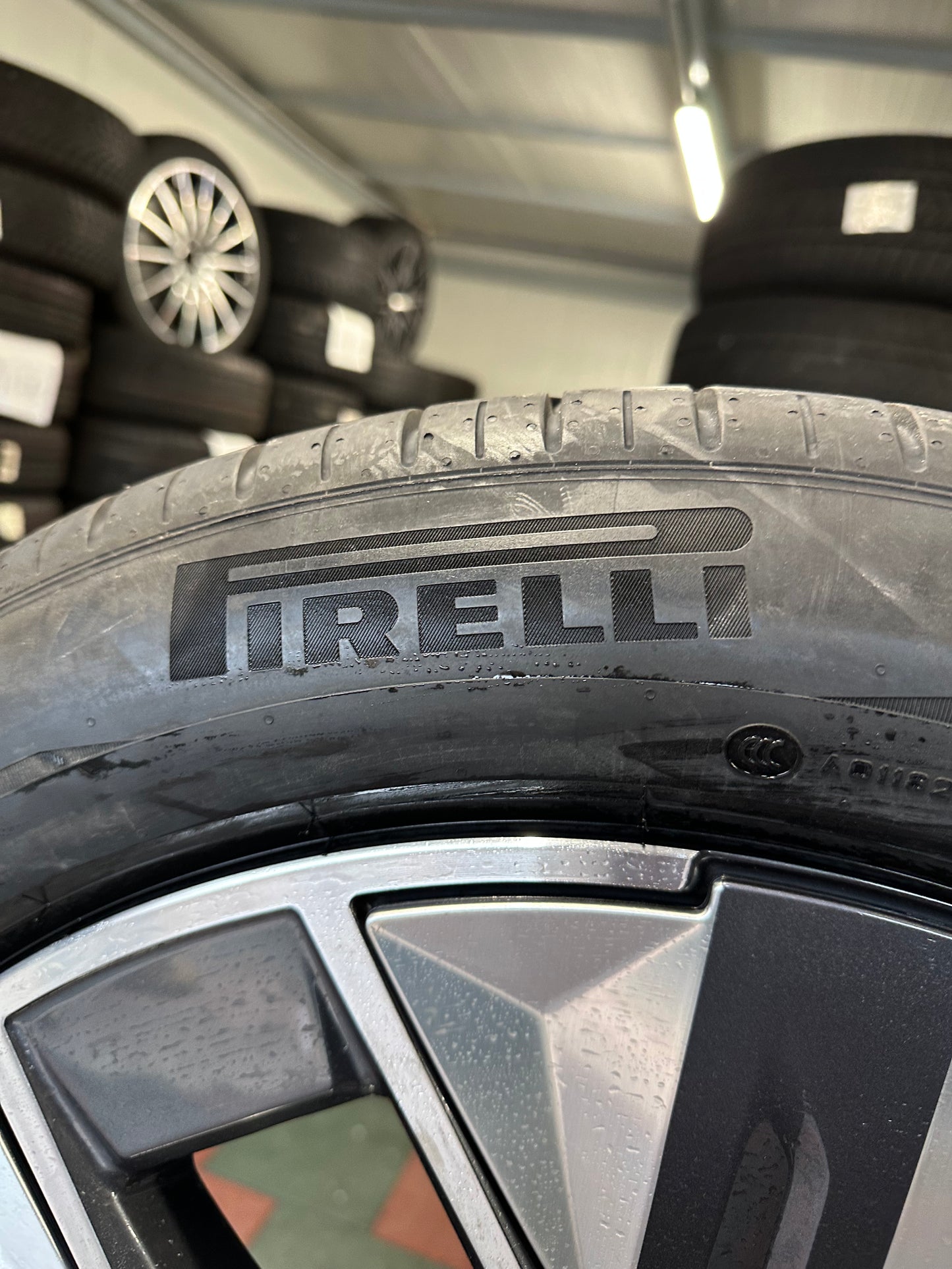 Като Нови Оригинални BMW iX20 i20 21 Zoll 1011 Бмв 21 цола джанти 1011 летен комплект летни гуми