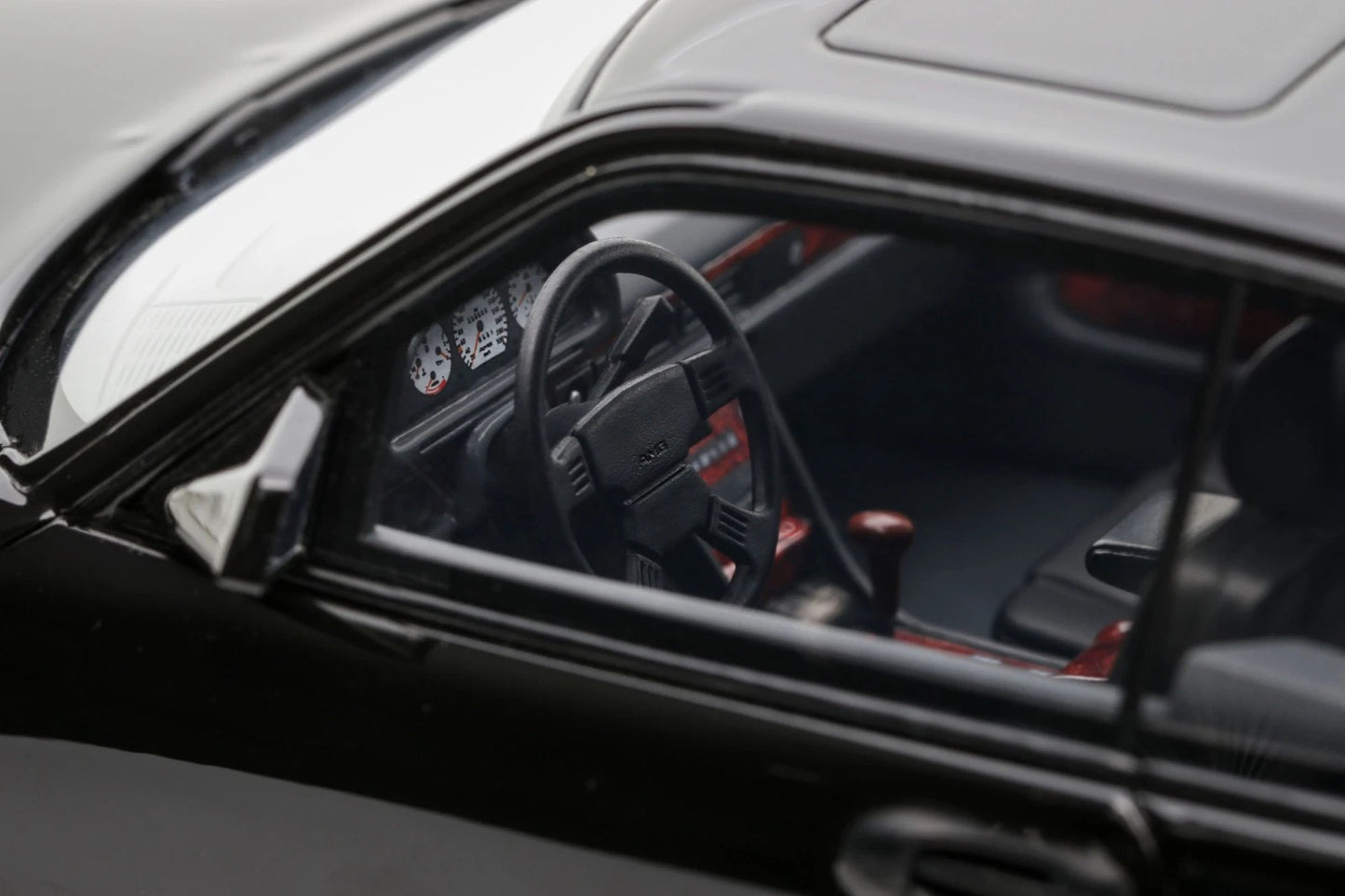 Mercedes Benz 560SEC AMG C126 black Limitiert  1:18 OTTO OT1134 Мерцедес Бенц Лимитирана черен