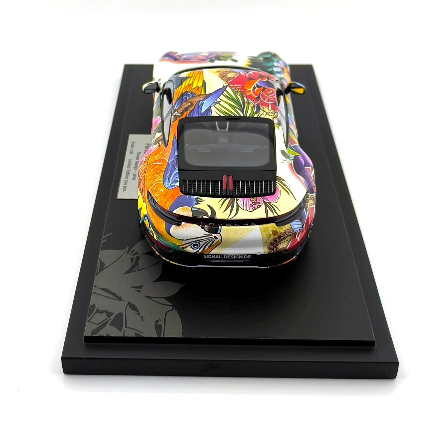 Porsche 911 Carrera 4S flower design Limited 500pcs 1:18 Minichamps 155067329 Порше 911 Карера 4С Лимитирана