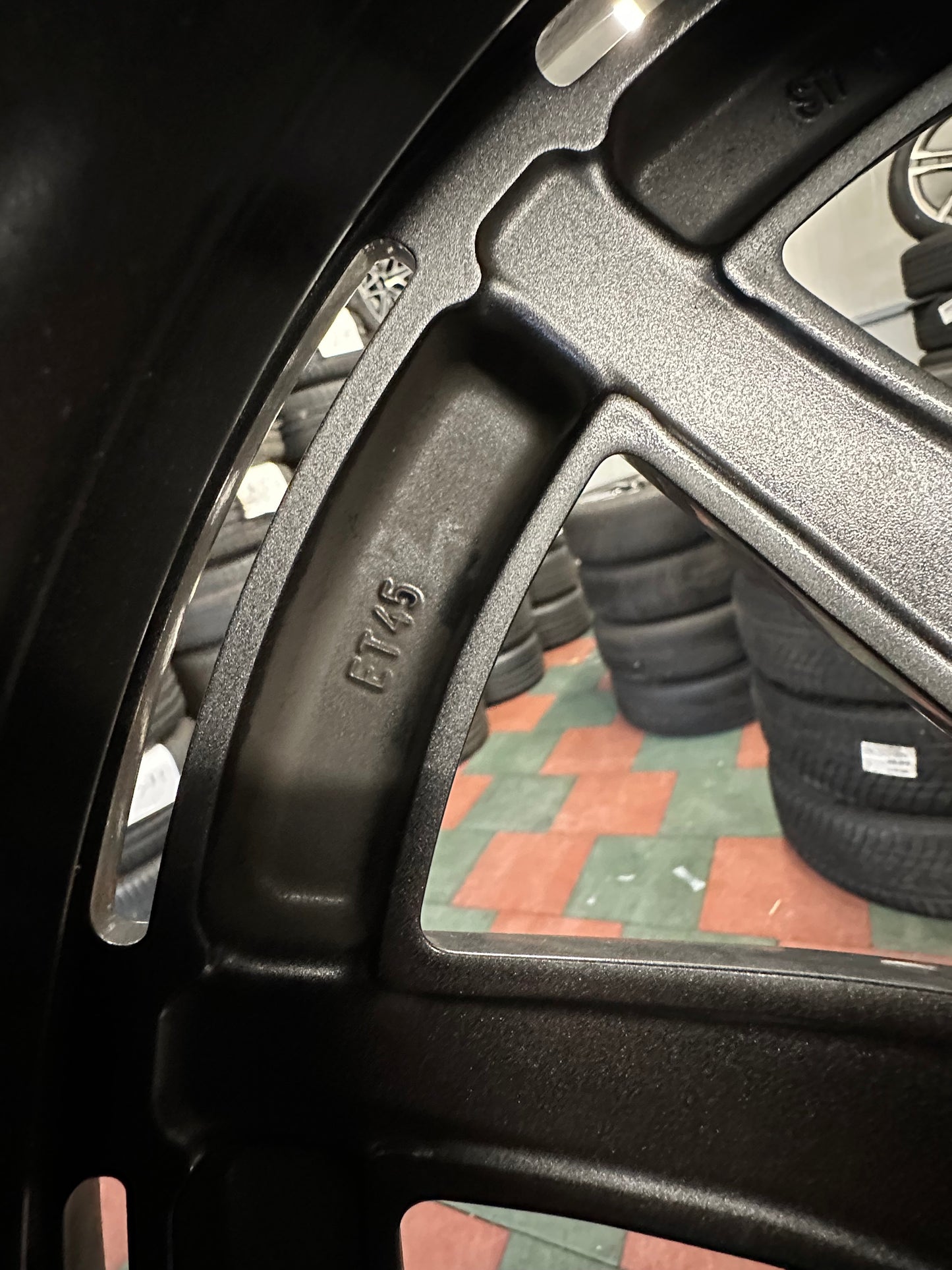 Оригинал Mercedes GLS63 AMG X167 W167 21 Zoll Мерцедес ГЛС63 АМГ X167 W167 21 цола джанти зимен комплект зимни гуми