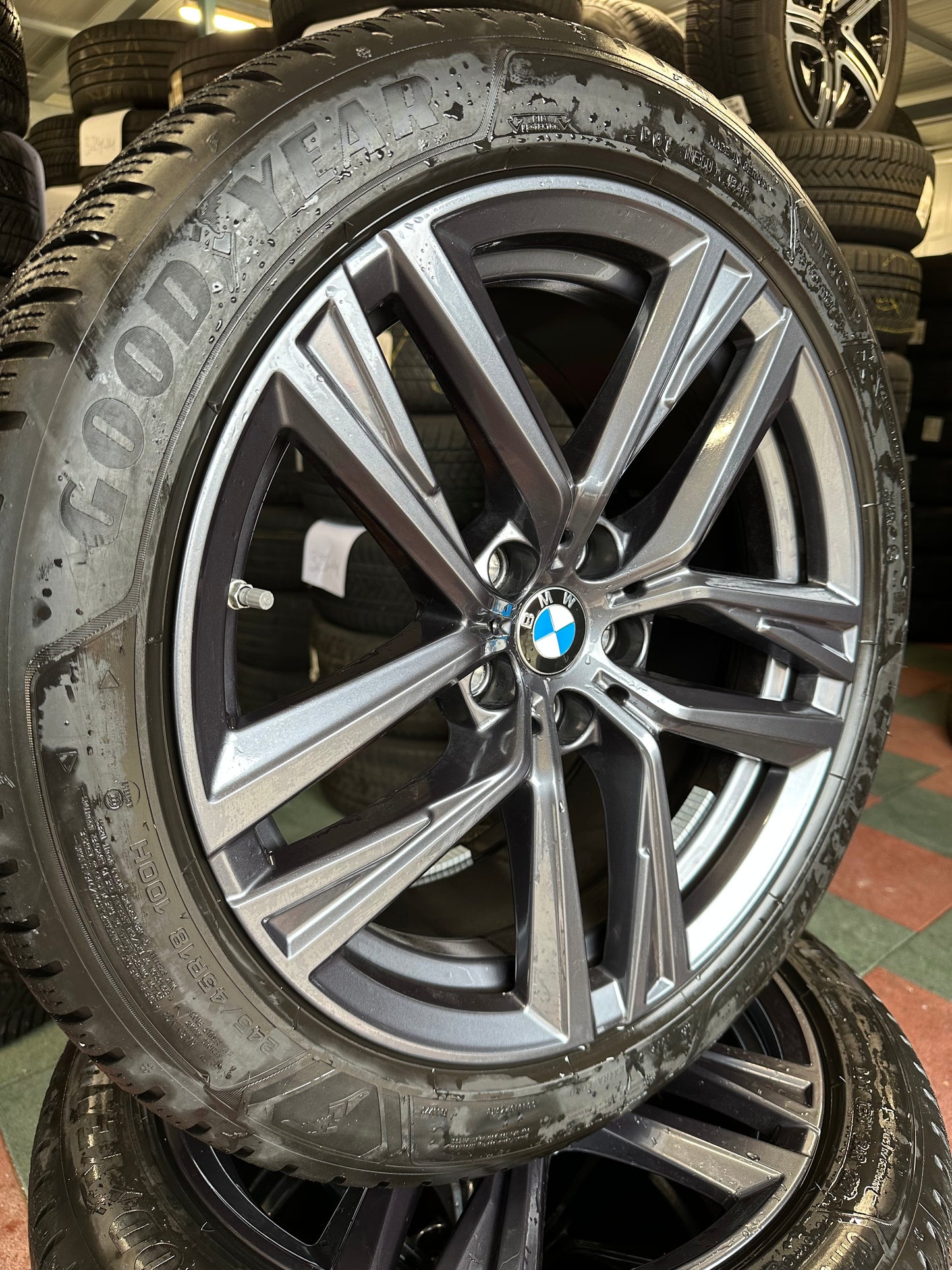 Оригинал BMW 4er i4 G26 18 Zoll Бмв и4 Г26 18 цола зимен комплект зимни гуми