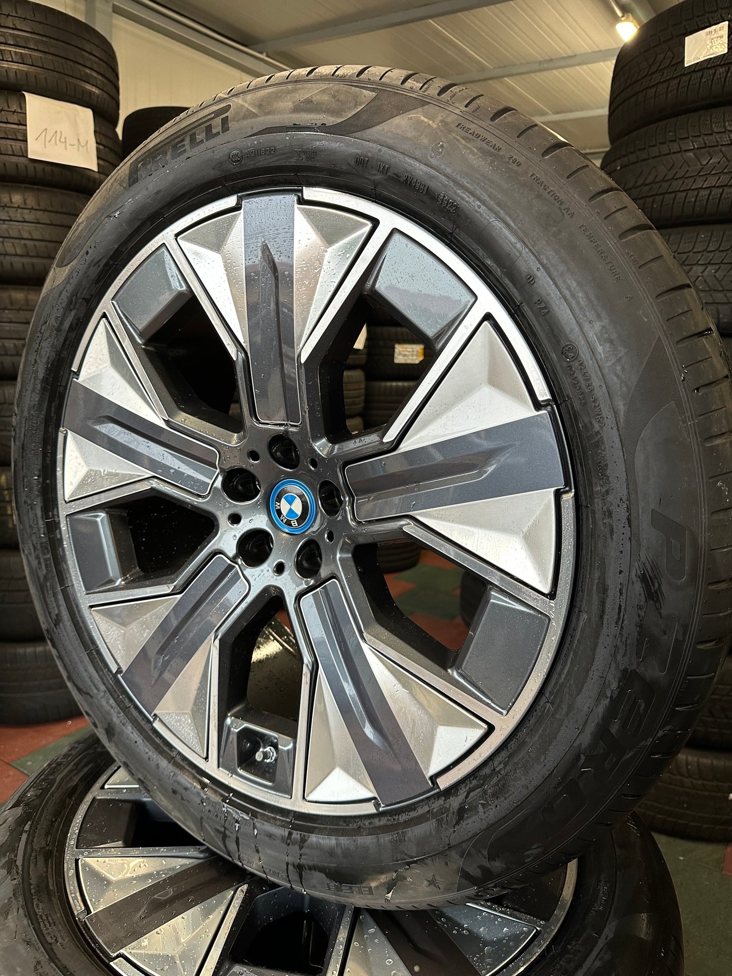 Като Нови Оригинални BMW iX20 i20 21 Zoll 1011 Бмв 21 цола джанти 1011 летен комплект летни гуми