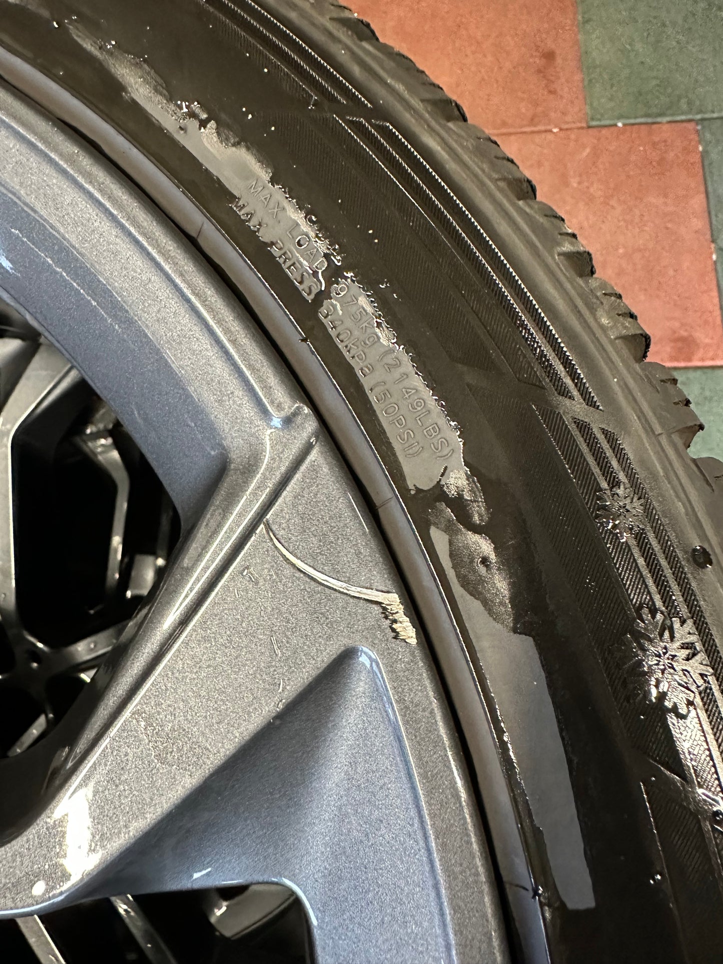 Оригинални BMW X5 X6 G05 G06 21 Zoll 744 Бмв X5 X6 G05 G06 21 цола зимен комплект зимни гуми 5x112