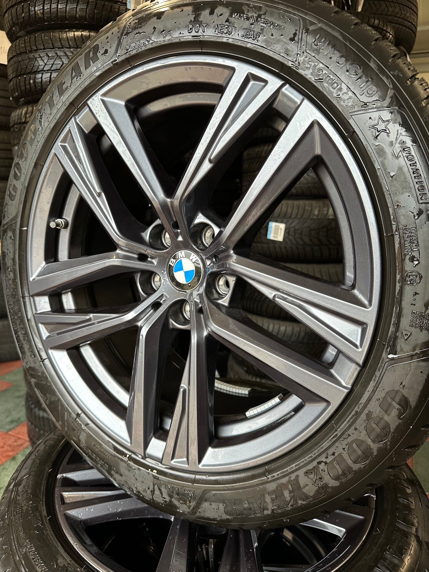 Оригинал BMW 4er i4 G26 18 Zoll Бмв и4 Г26 18 цола зимен комплект зимни гуми