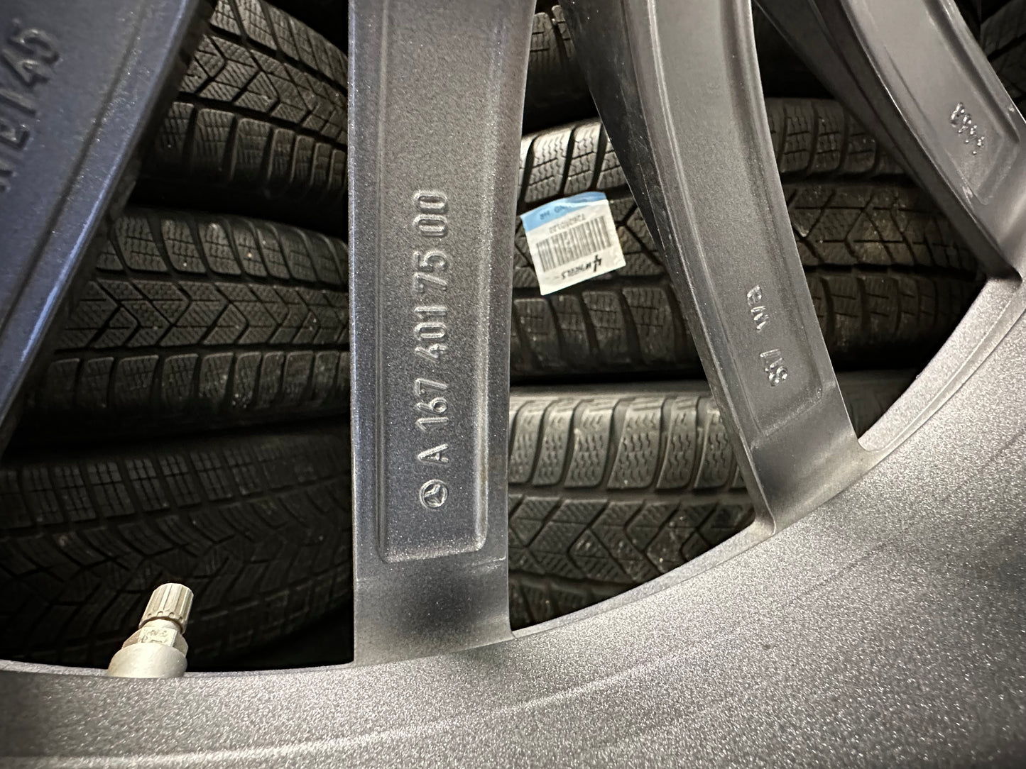 Оригинал Mercedes GLS X167 W167 22 Zoll Мерцедес ГЛС X167 W167 22 цола джанти зимен комплект зимни гуми