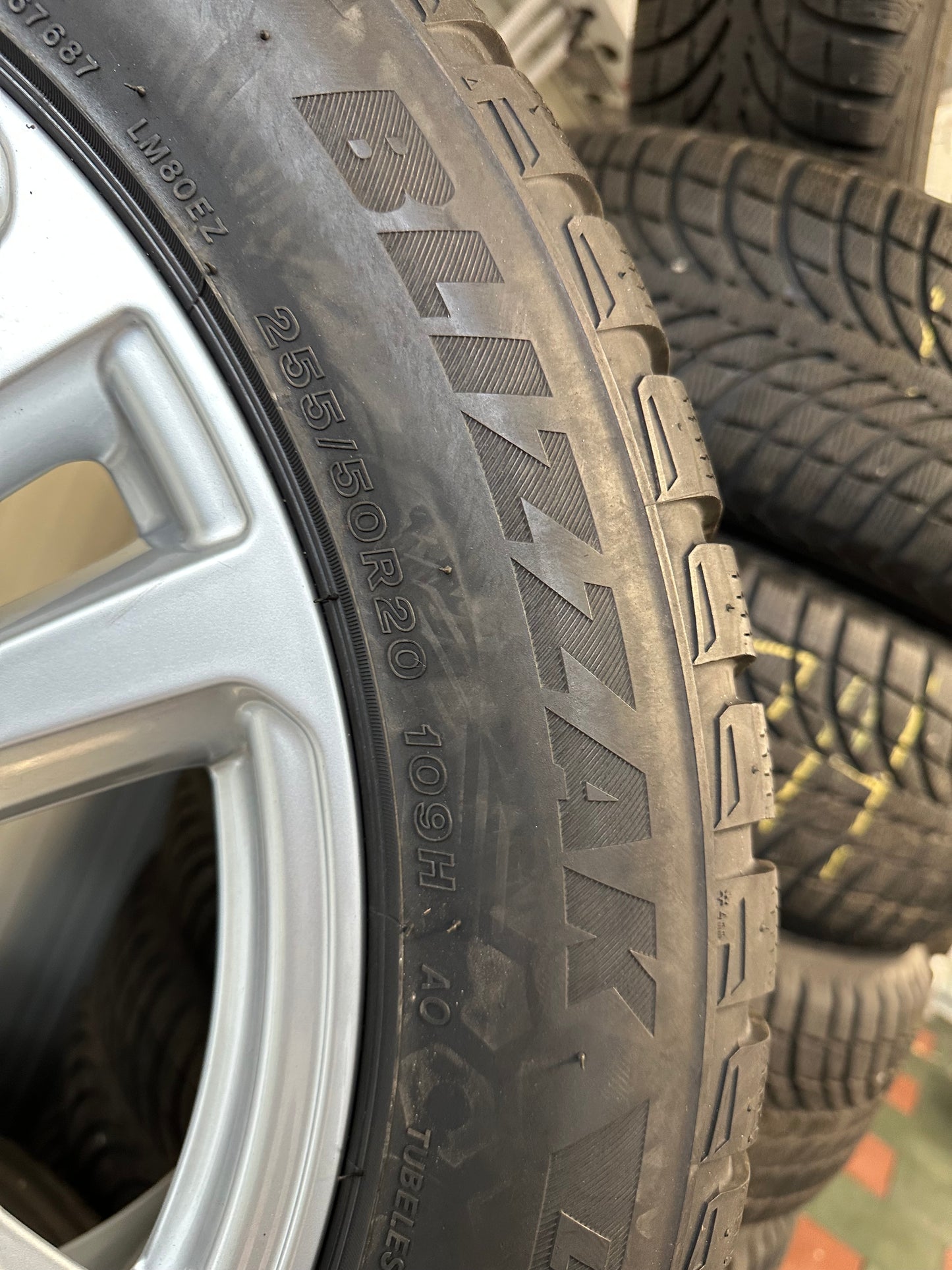 Оригинал Audi Q7 SQ7 4M 20 Zoll Ауди Q7 SQ7 4М Алуминиеви джанти 20 цола зимен комплект зимни гуми