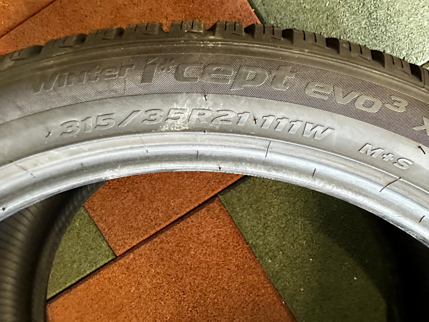 Употребявани зимни Гуми Hankook 275/40 21 Цола 315/35 21 цола 6мм