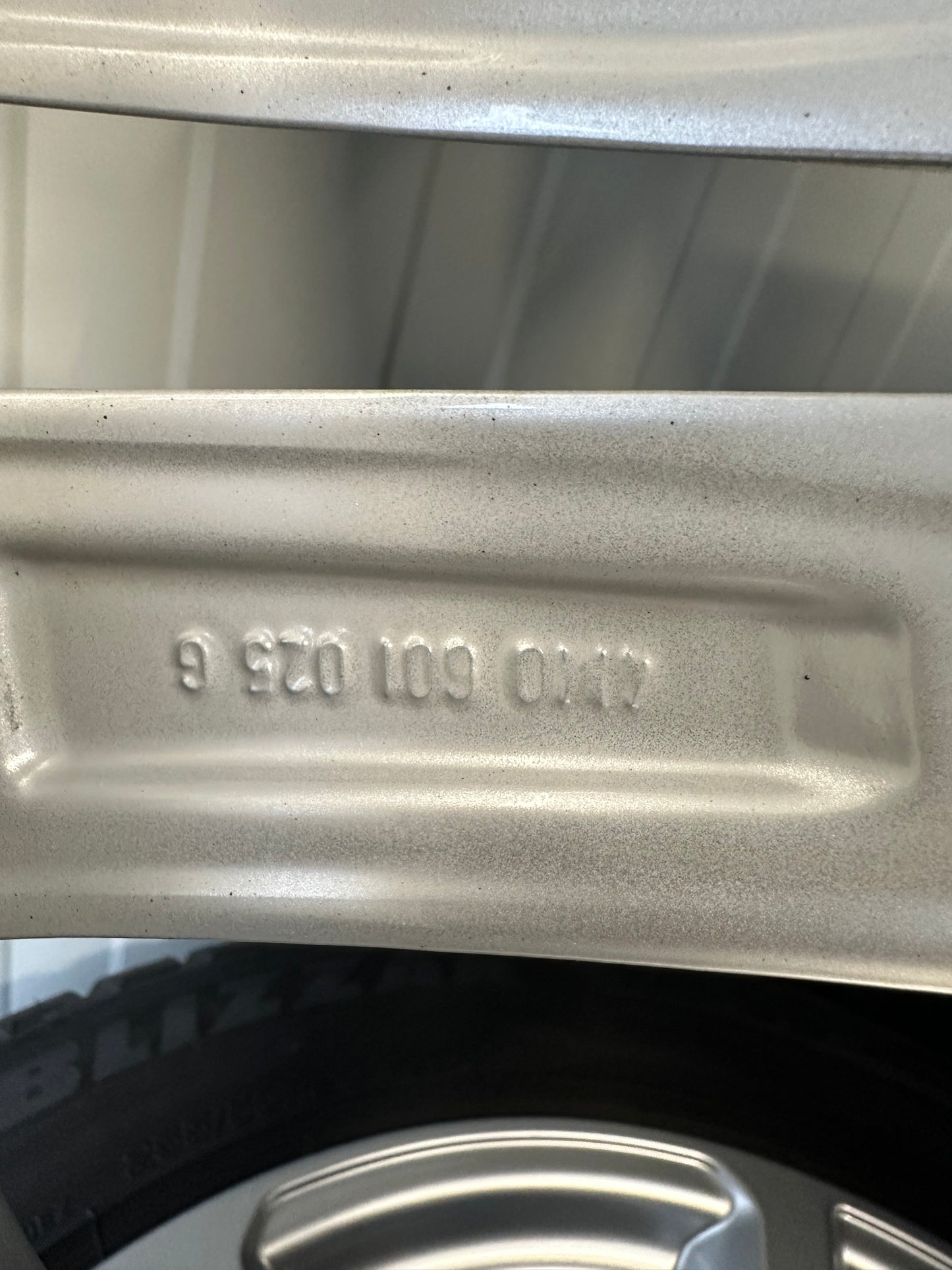 Оригинал Audi Q7 SQ7 4M 20 Zoll Ауди Q7 SQ7 4М Алуминиеви джанти 20 цола зимен комплект зимни гуми