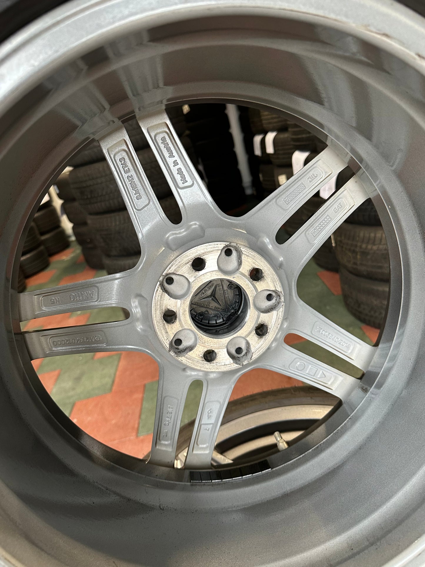 Като Нови Mercedes E Klasse W213 W238 AMG 19 Zoll Мерцедес E класа W213 W238 19 цола зимен комплект зимни гуми