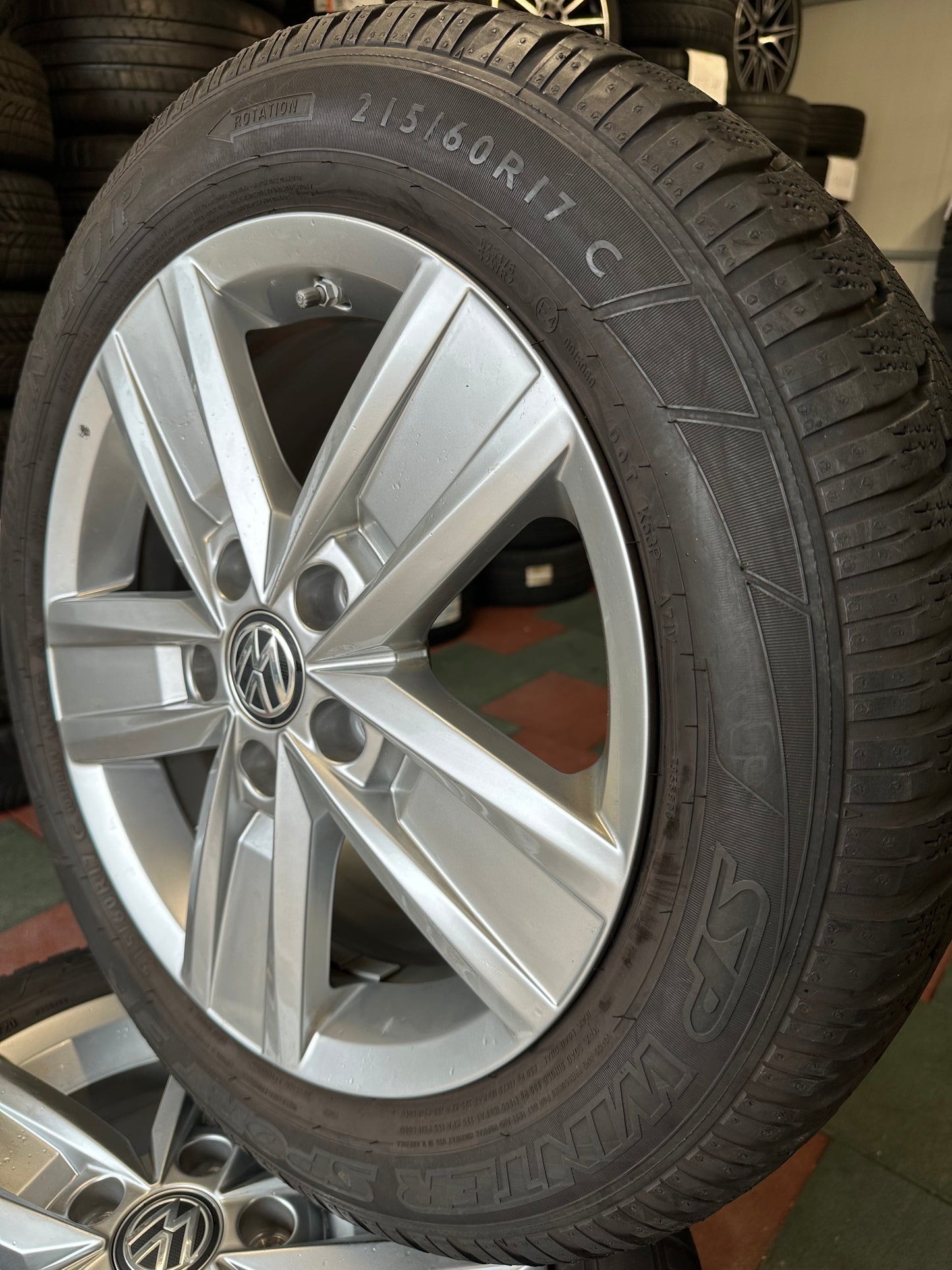 Оригинал VW Volkswagen Transporter T5 T6 17 Zoll Фолксваген Транспортер Т5 Т6 17 цола Алуминиеви джанти зимен комплект зимни гуми