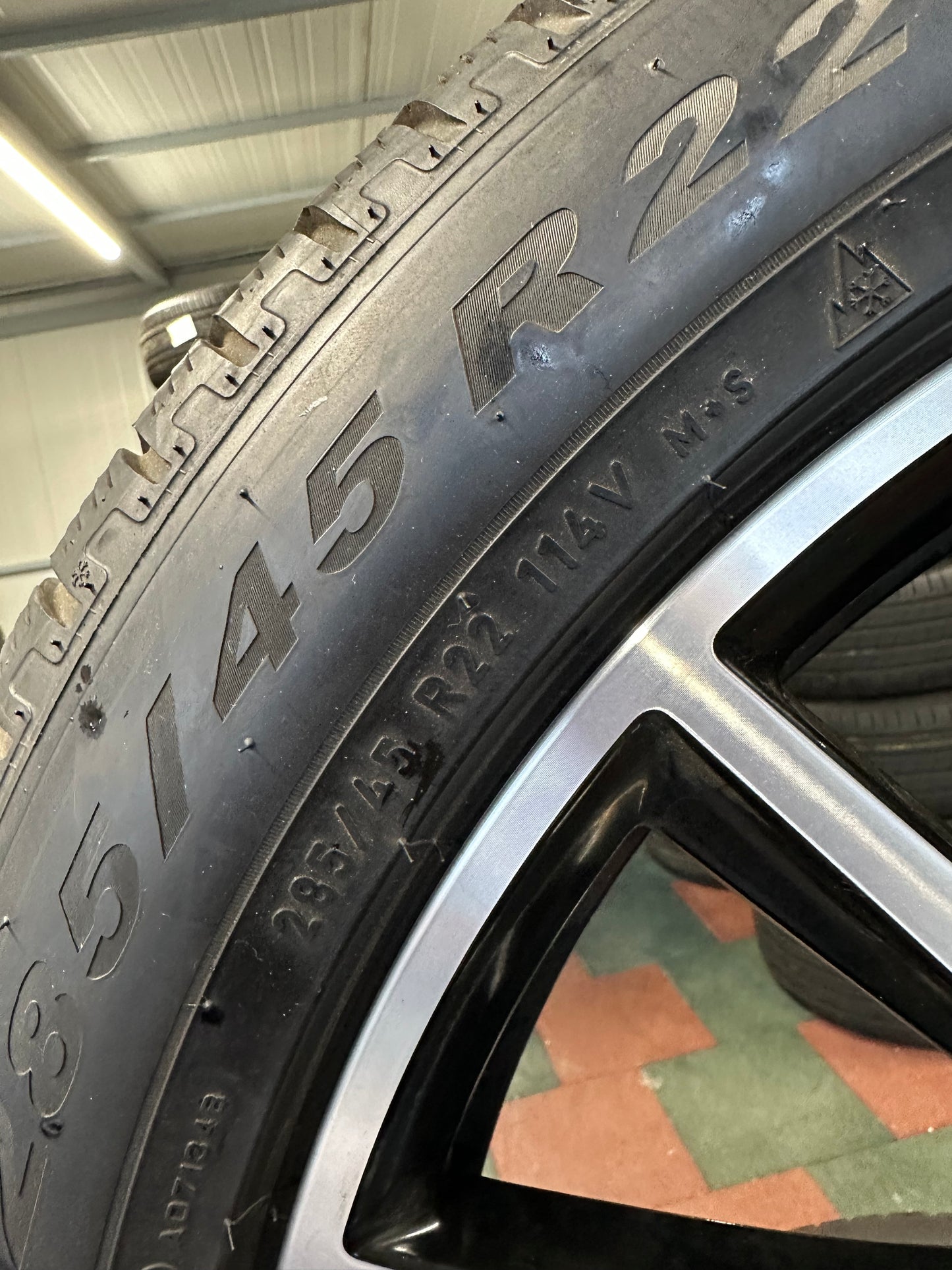 Оригинал Mercedes GLS X167 W167 22 Zoll Мерцедес ГЛС X167 W167 22 цола джанти зимен комплект зимни гуми