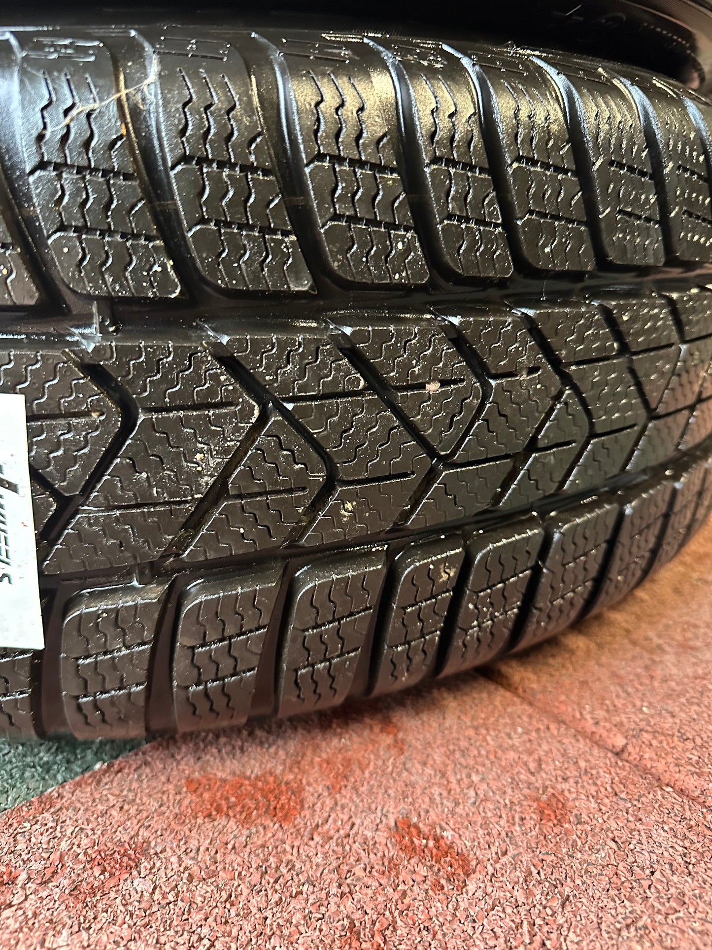 Оригинал BMW X1 X2 F48 F39 18 Zoll M570 Бмв 225 50 18 цола зимен комплект зимни гуми 5x112