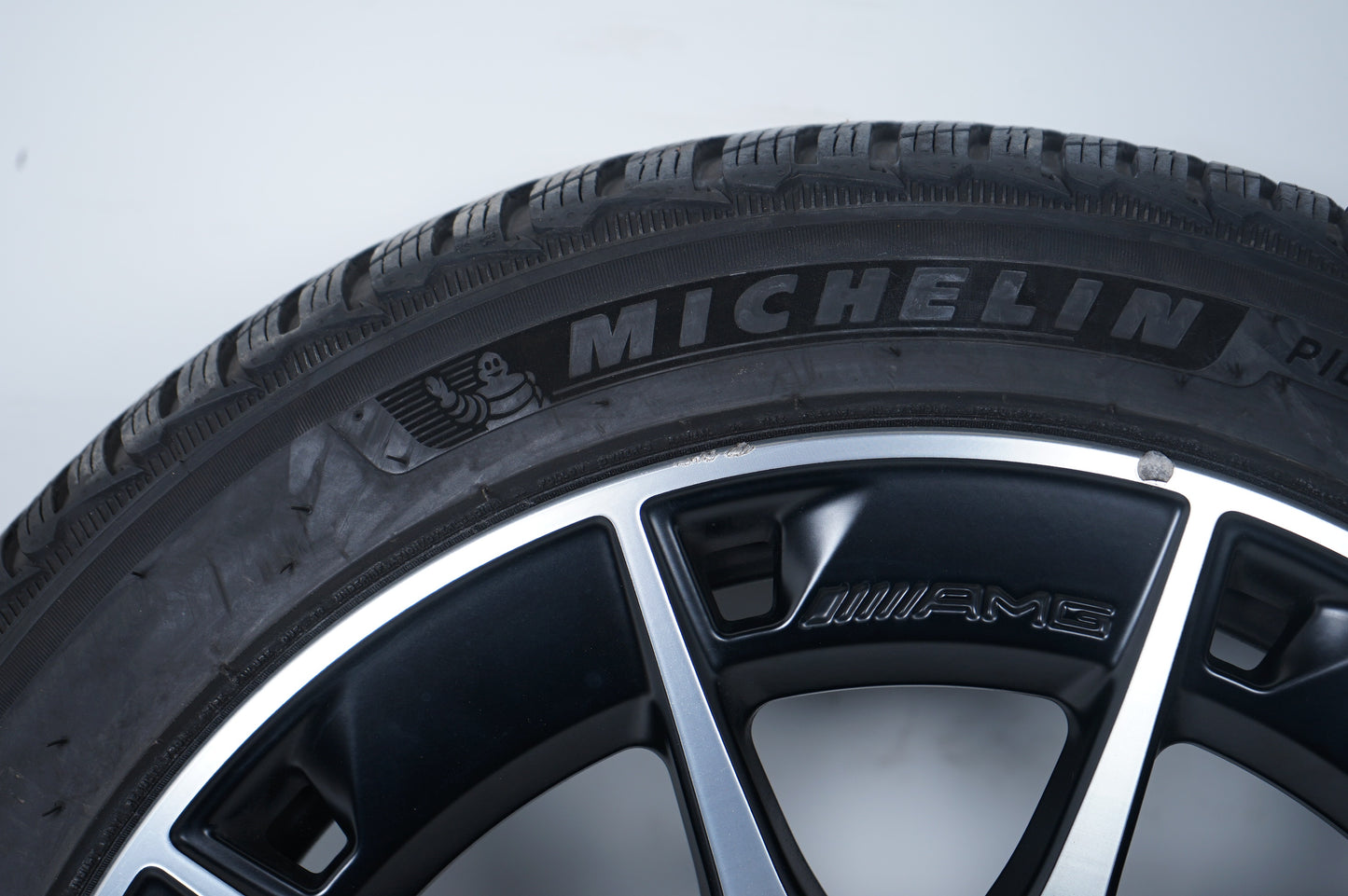 Оригинал Mercedes CLE53 AMG W236 19 Zoll Мерцедес ЦЛЕ53 АМГ W236 19 цола джанти зимен комплект зимни гуми