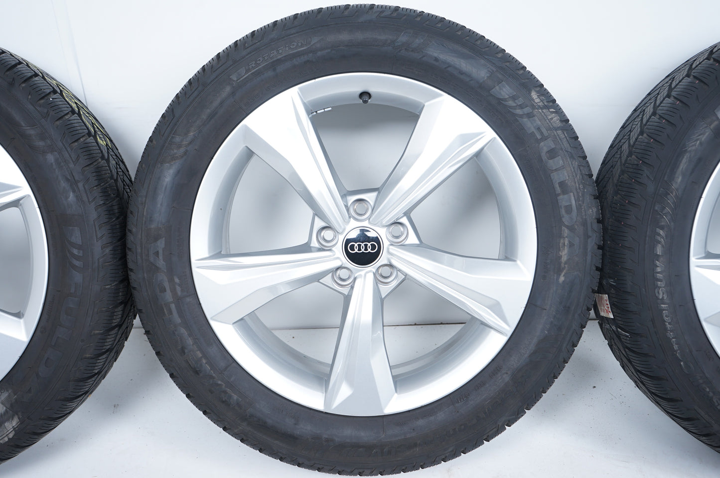 Audi Q5 SQ5 FY 8OA 19 Zoll Ауди Ку5 Алуминиеви джанти 235 55 19 цола зимен комплект зимни гуми