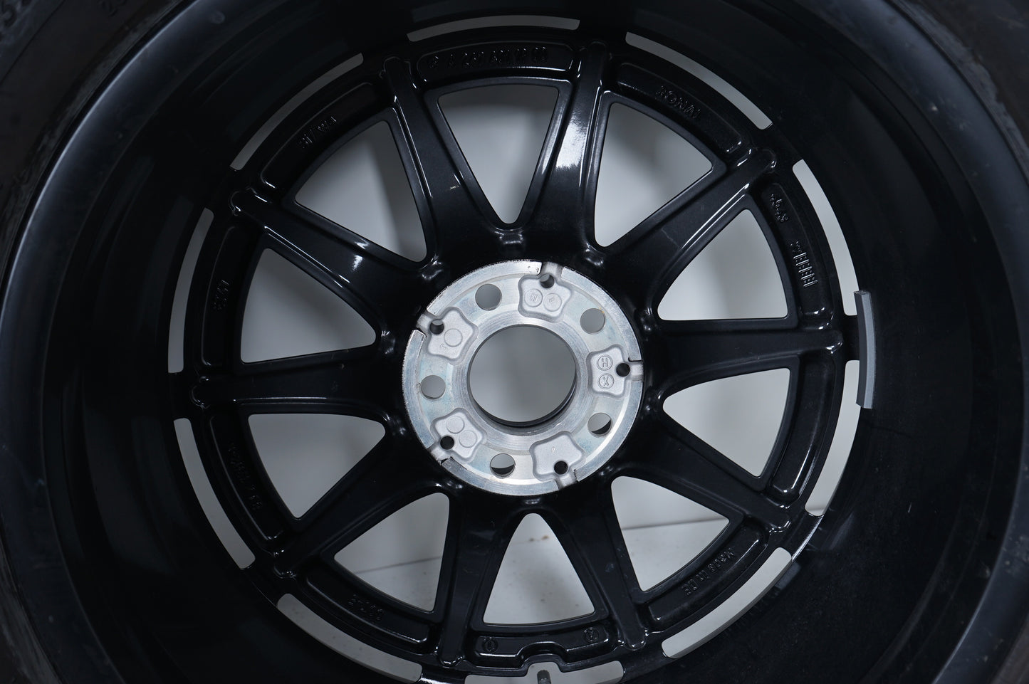 Оригинал Mercedes GLA35 GLB35 AMG H247 X247 19 Zoll Мерцедес ГЛА35 ГЛБ35 AMG 19 цола алуминиеви джанти летен комплект летни гуми
