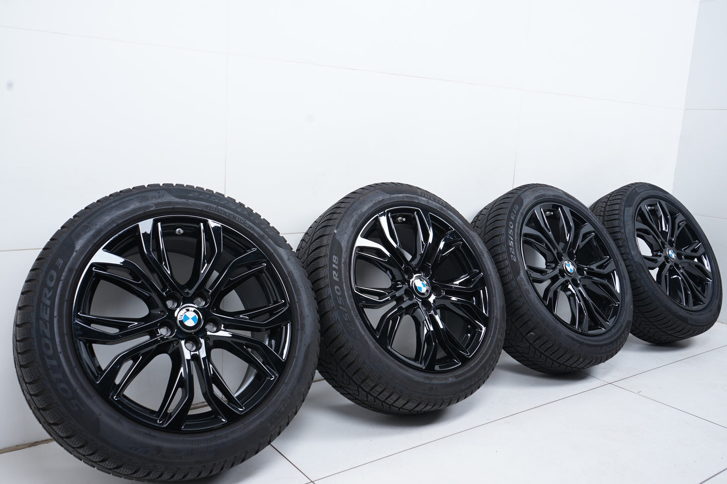 Оригинал BMW X1 X2 F48 F39 18 Zoll Бмв 225 50 18 цола зимен комплект зимни гуми 5x112