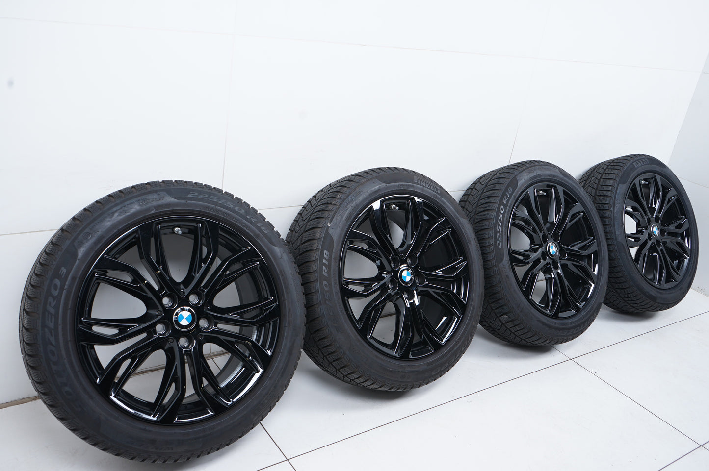Оригинал BMW X1 X2 F48 F39 18 Zoll Бмв 225 50 18 цола зимен комплект зимни гуми 5x112