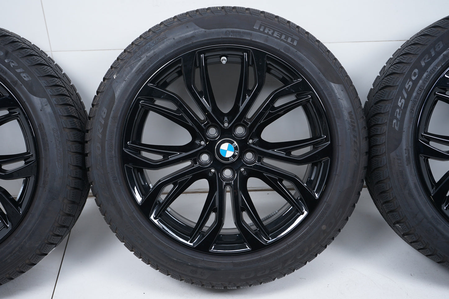 Оригинал BMW X1 X2 F48 F39 18 Zoll Бмв 225 50 18 цола зимен комплект зимни гуми 5x112